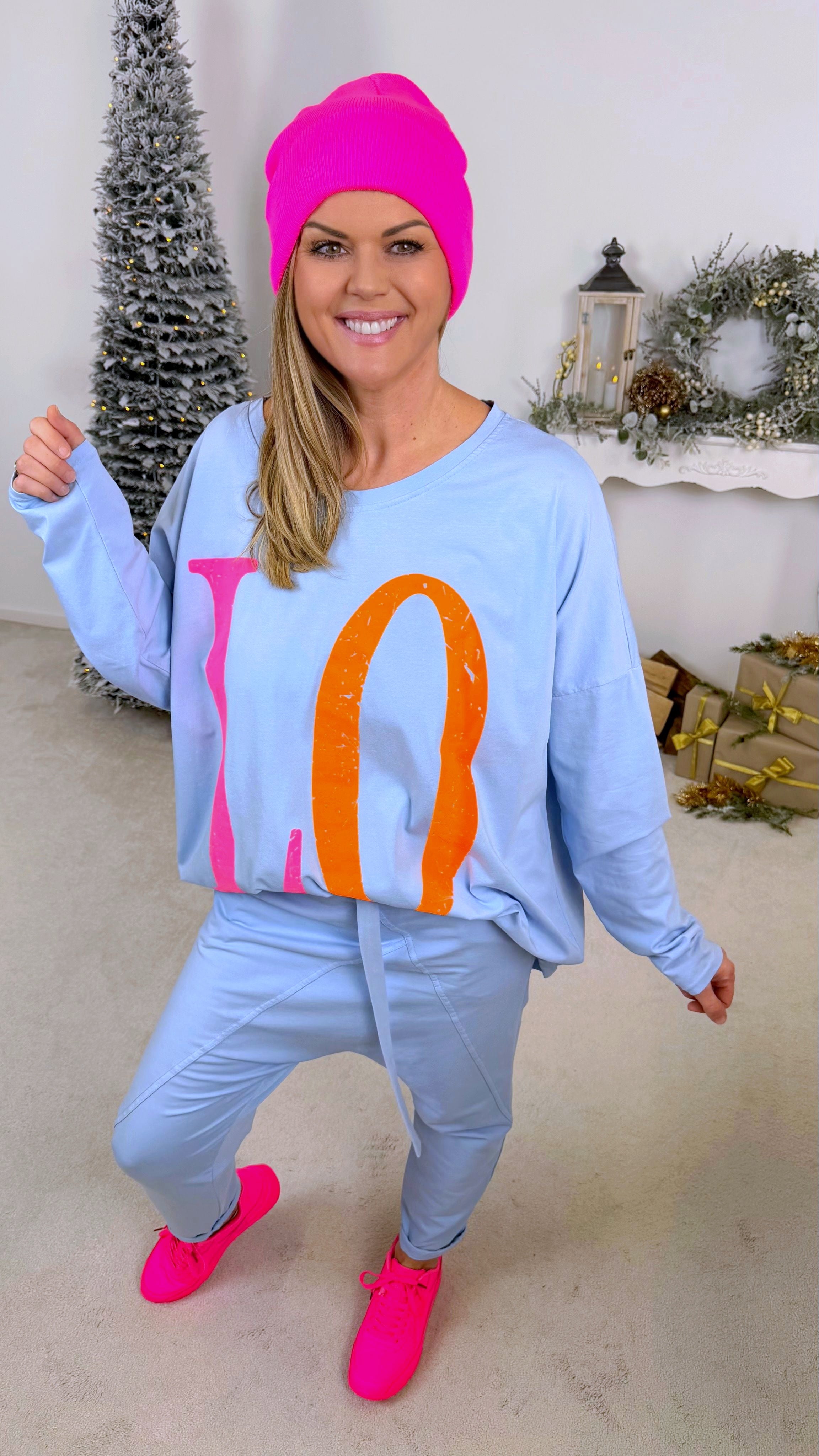 Oversized Langarmshirt Love *Hellblau*