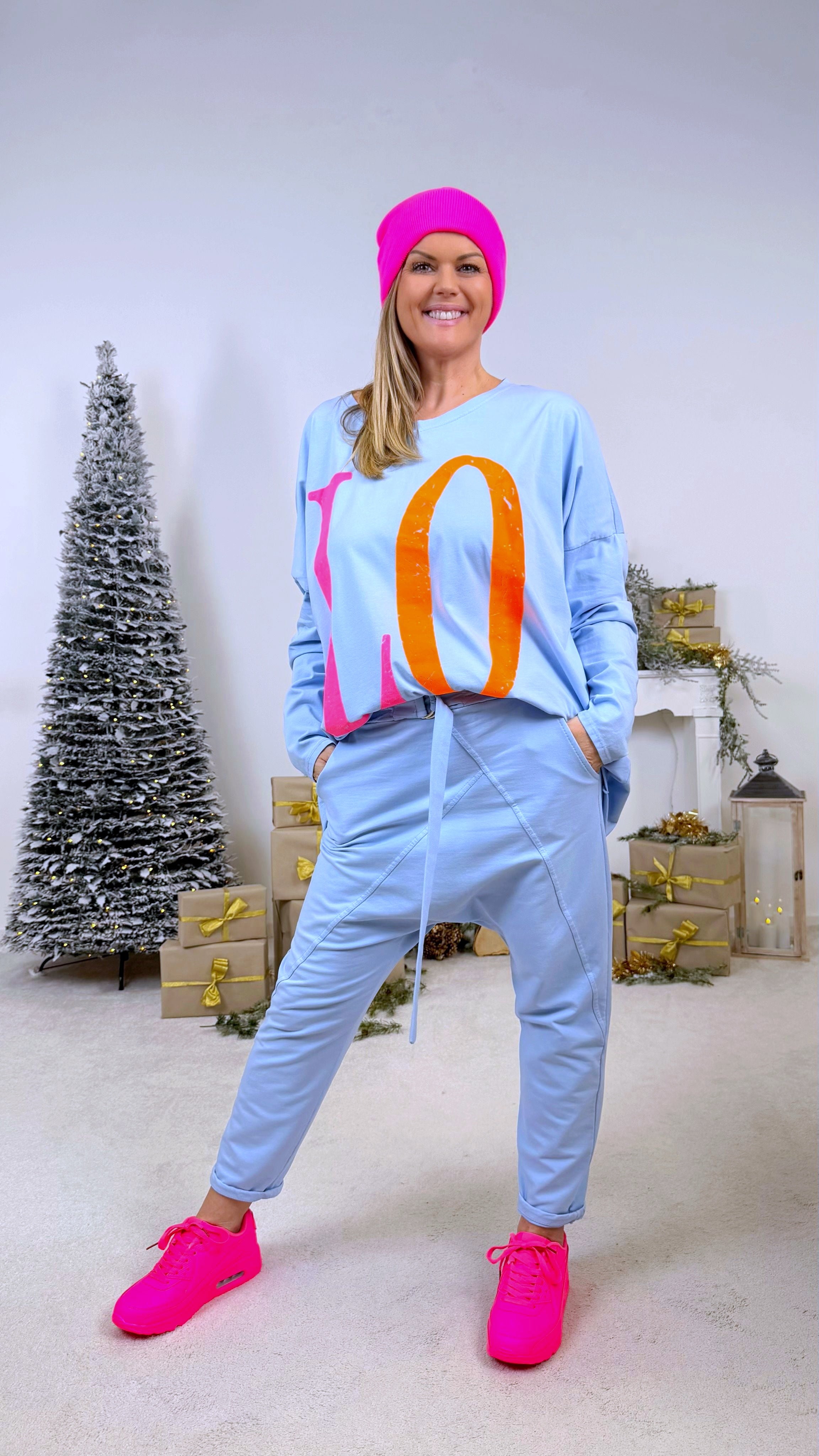 Oversized Langarmshirt Love *Hellblau*