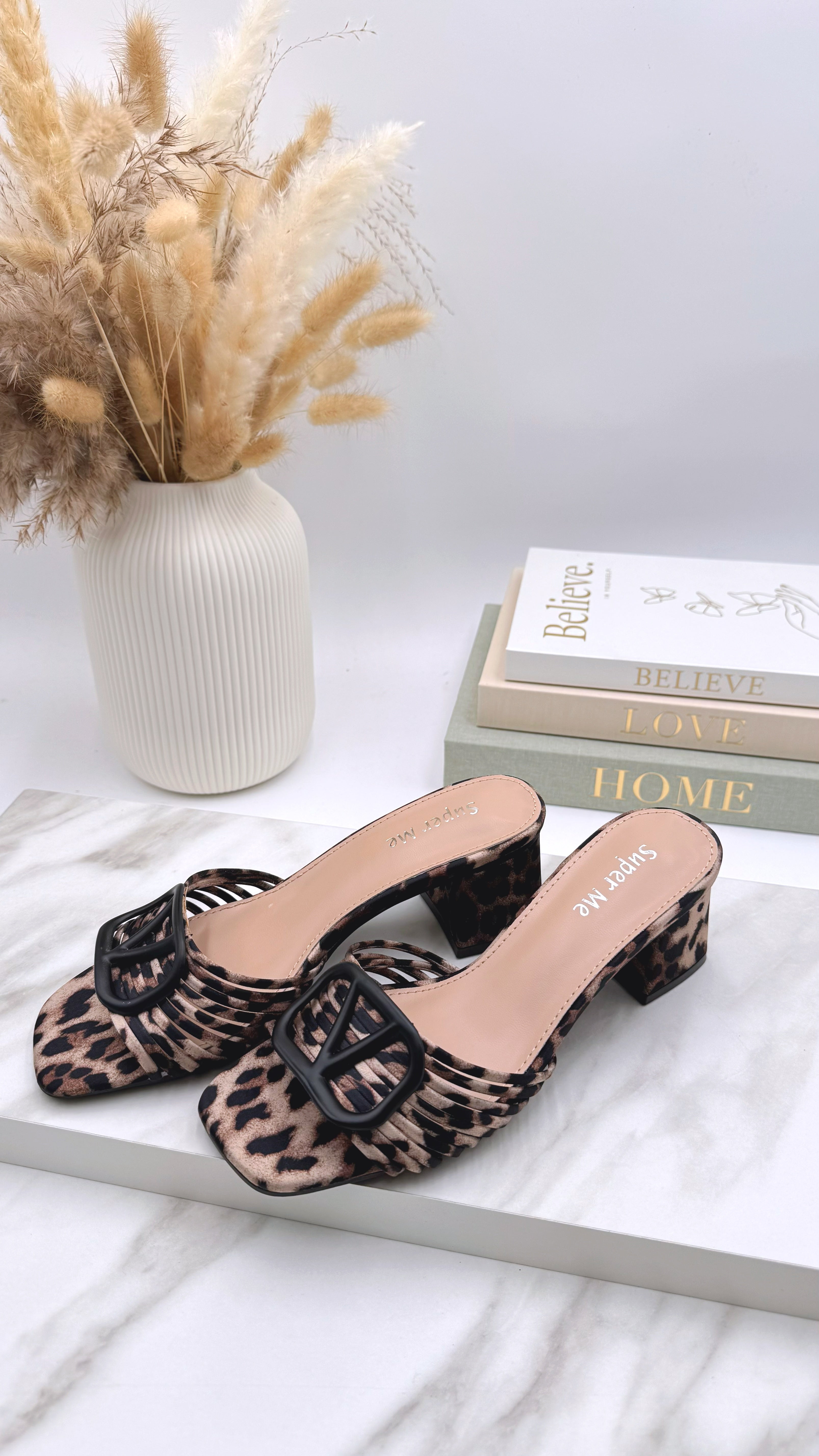 Sandale Statement Stride