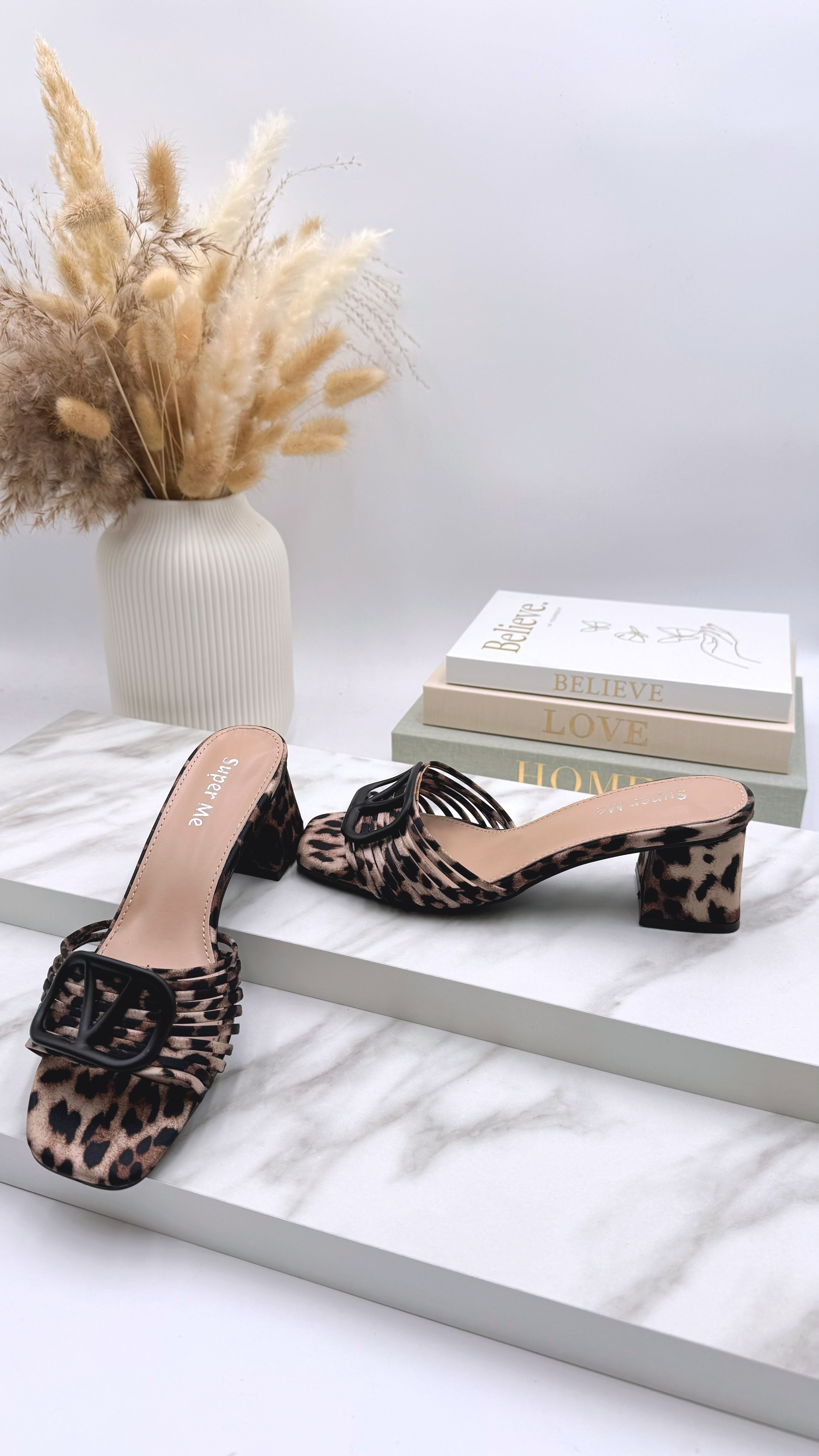 Sandale Statement Stride