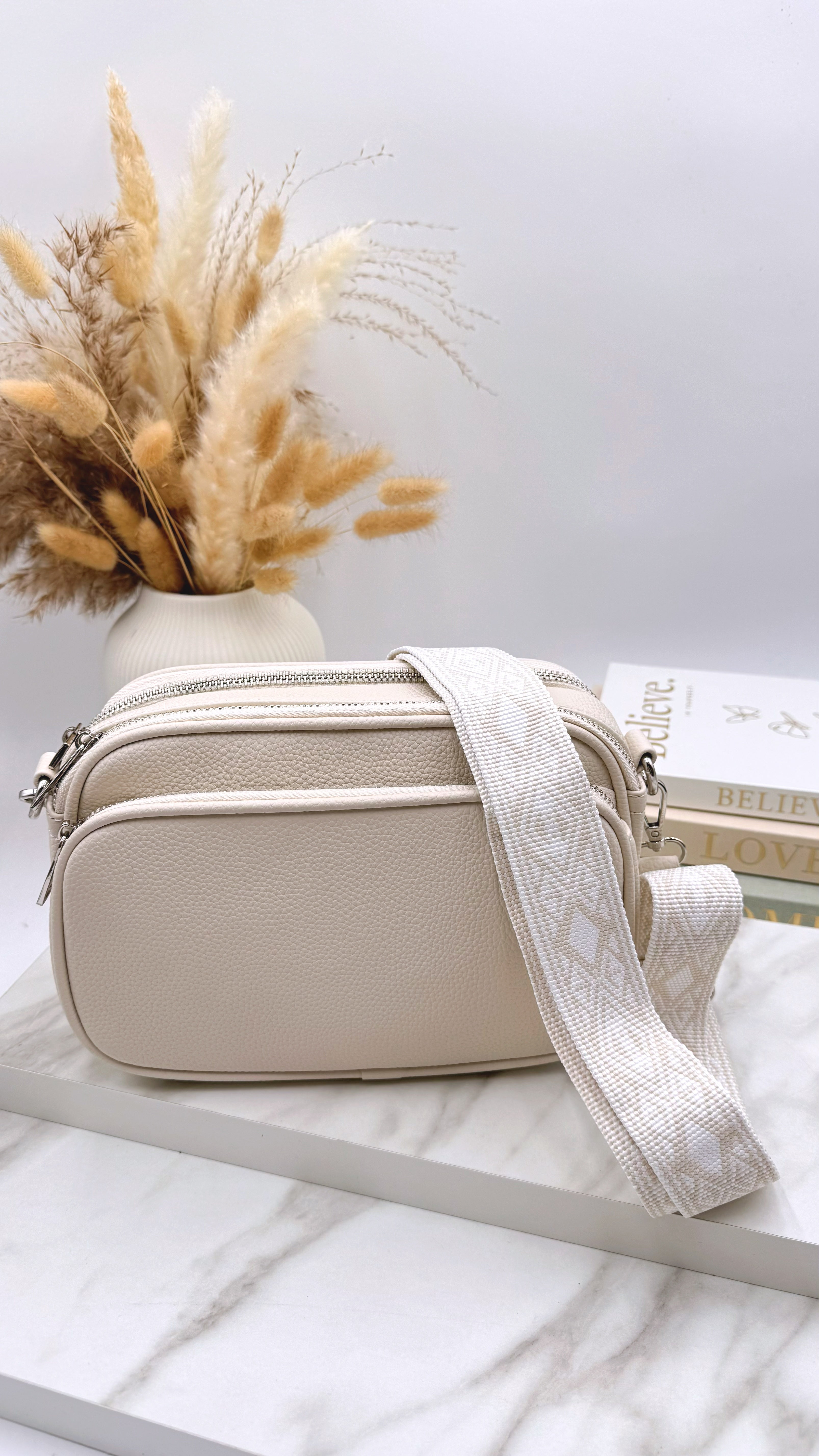 Kleine Umhänge Tasche Classy Touch *Creme*