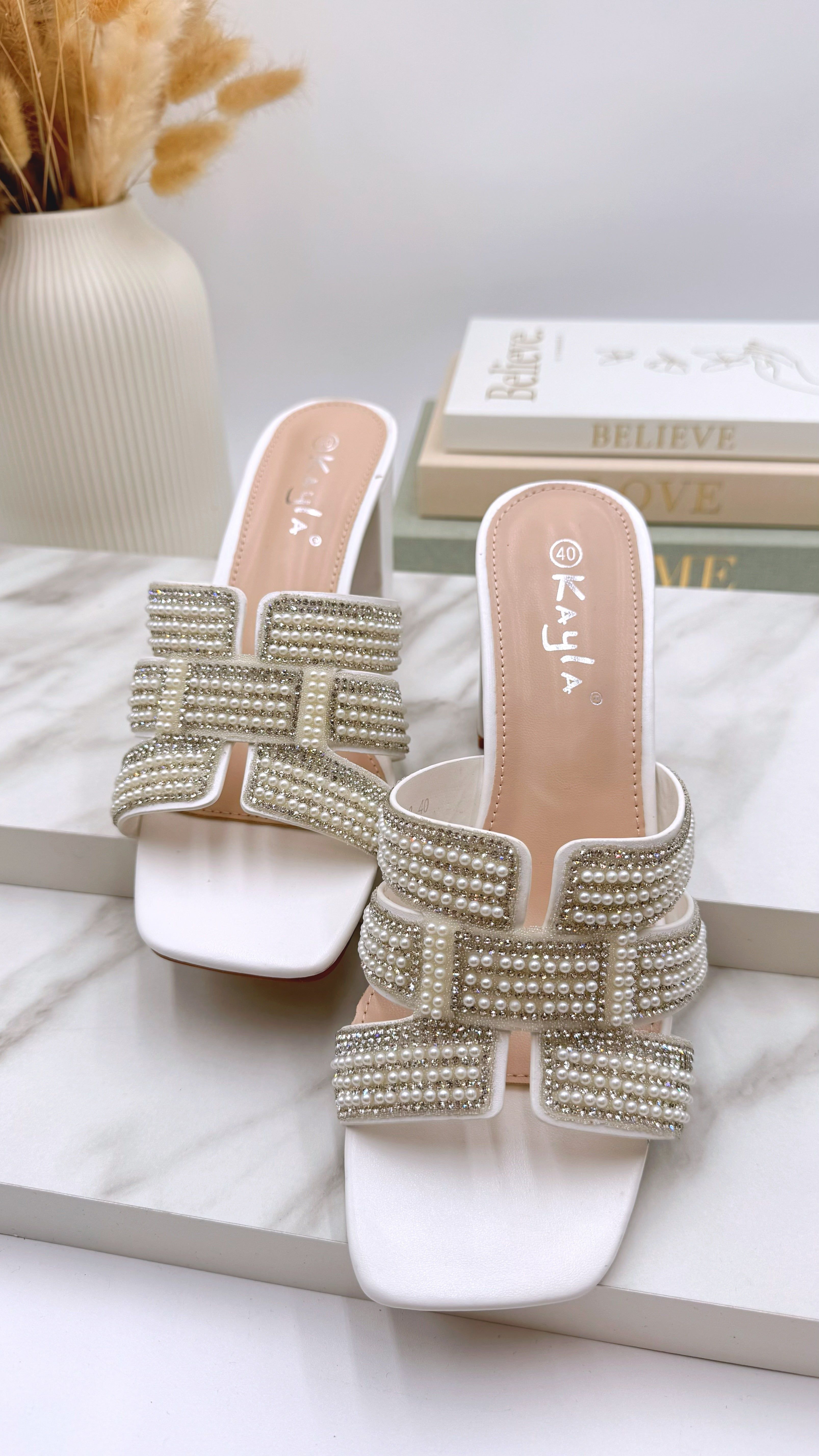 Sandale Luxury Bow *Weiß*