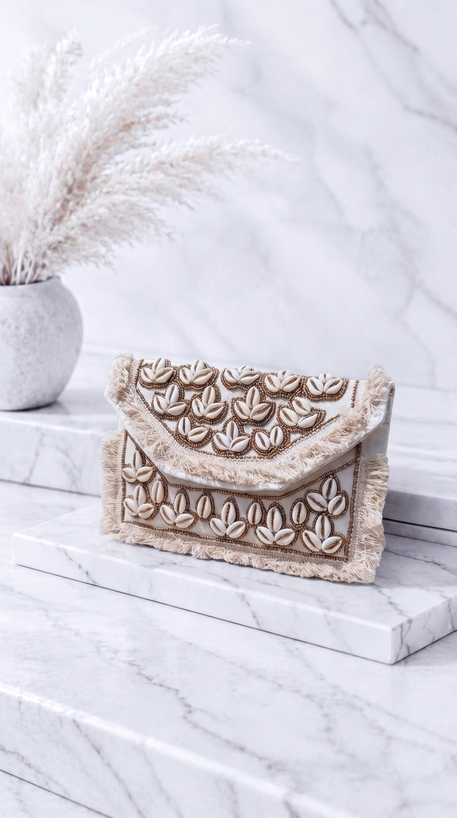 Clutch Mallorca Shell