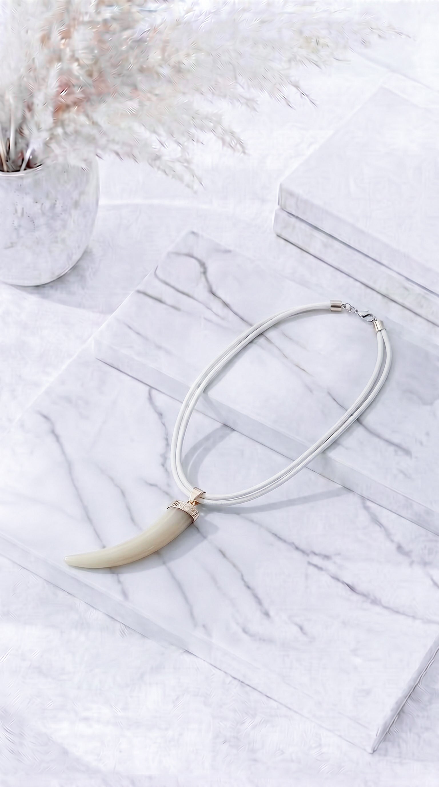 Halskette Tusk Reverie *Beige*
