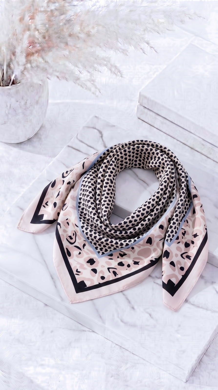 Halstuch Heartbeat Leo