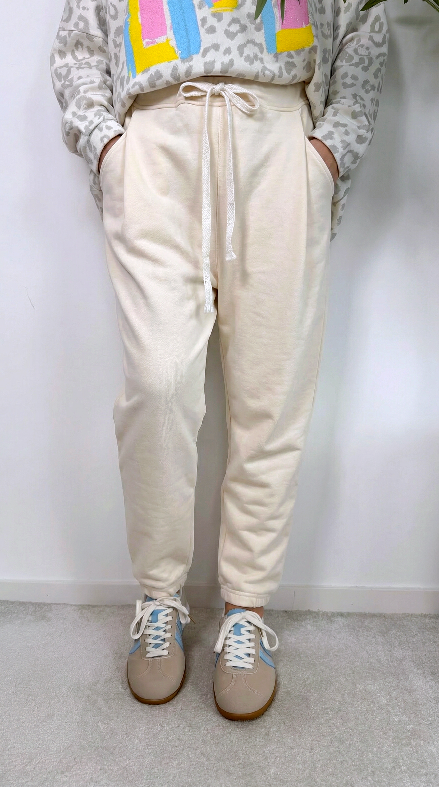 Sweathose Own Your Power *Creme*