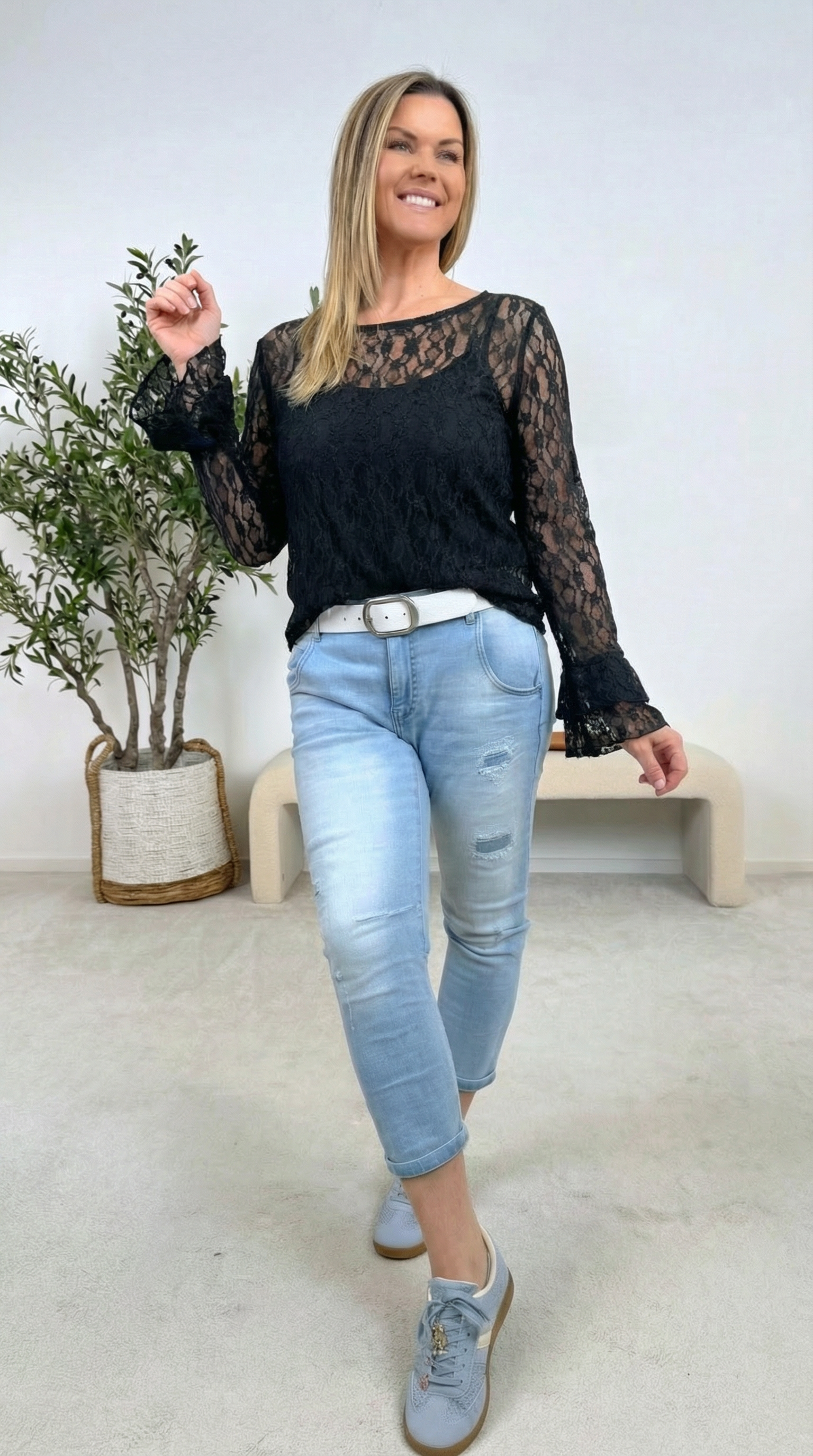 Spitzenshirt Lady Creamy *Schwarz* (Lieferbar ab 06.02.26)