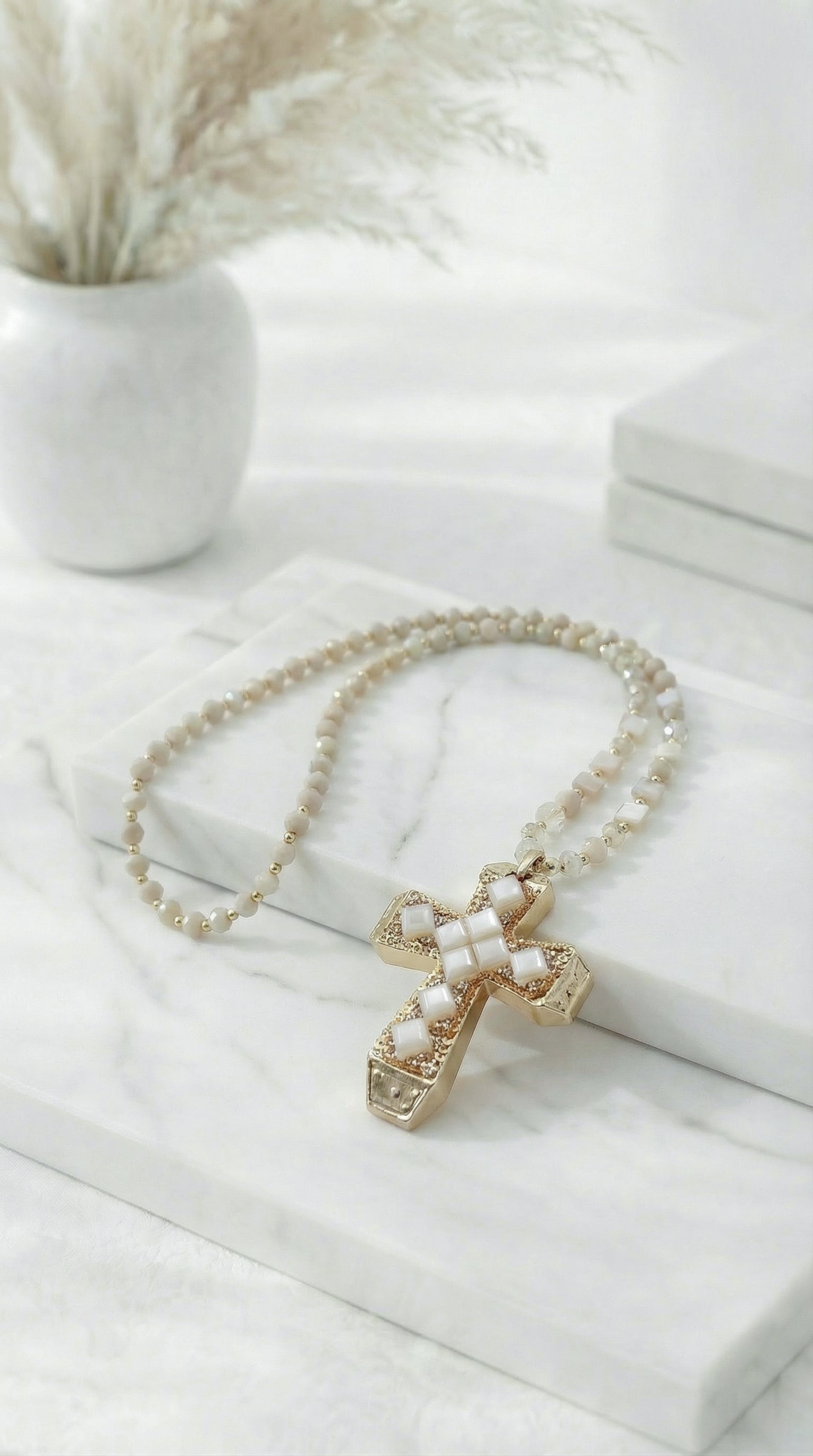 Lange Halskette Faith & Freedom *Creme*