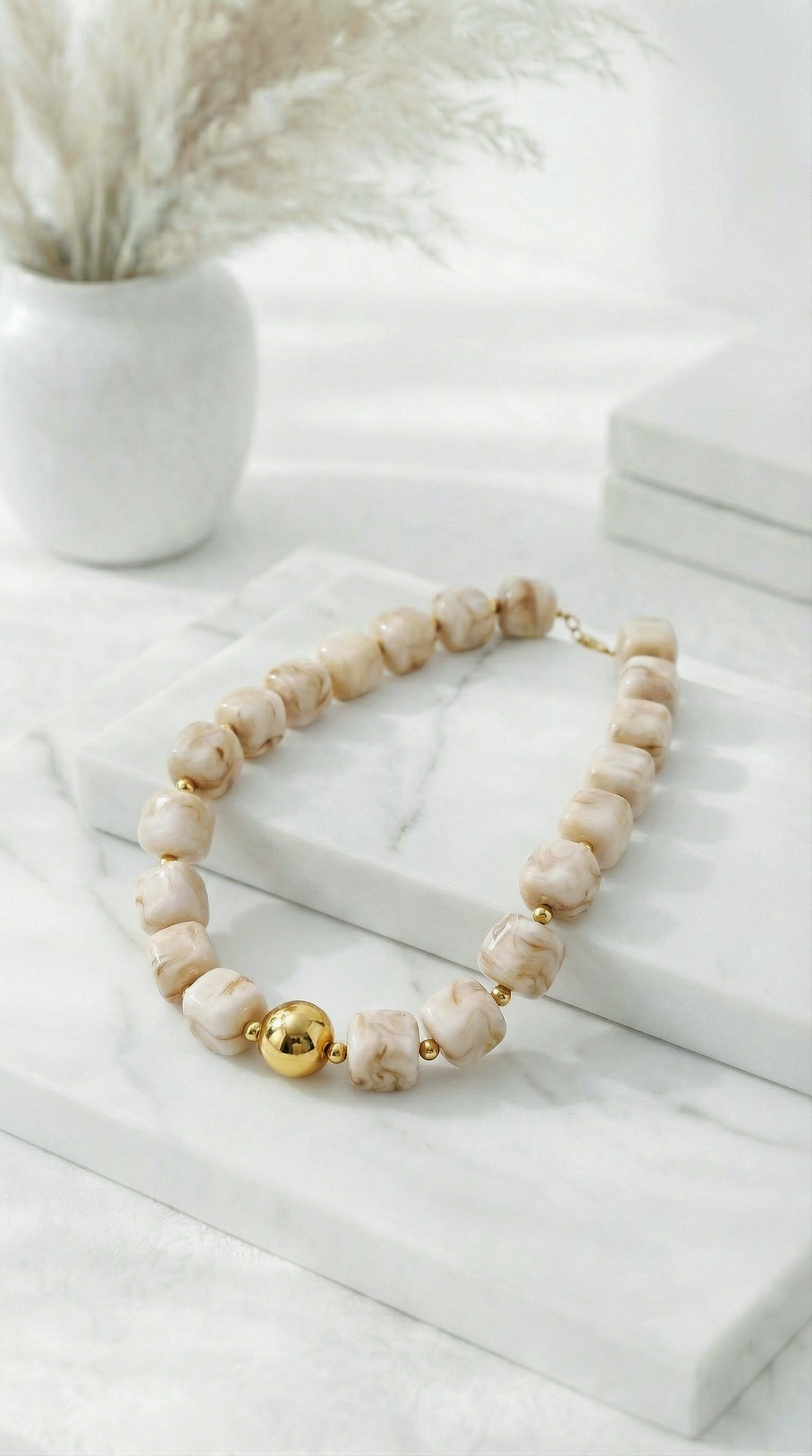 Halskette Glamora Cube *Beige*