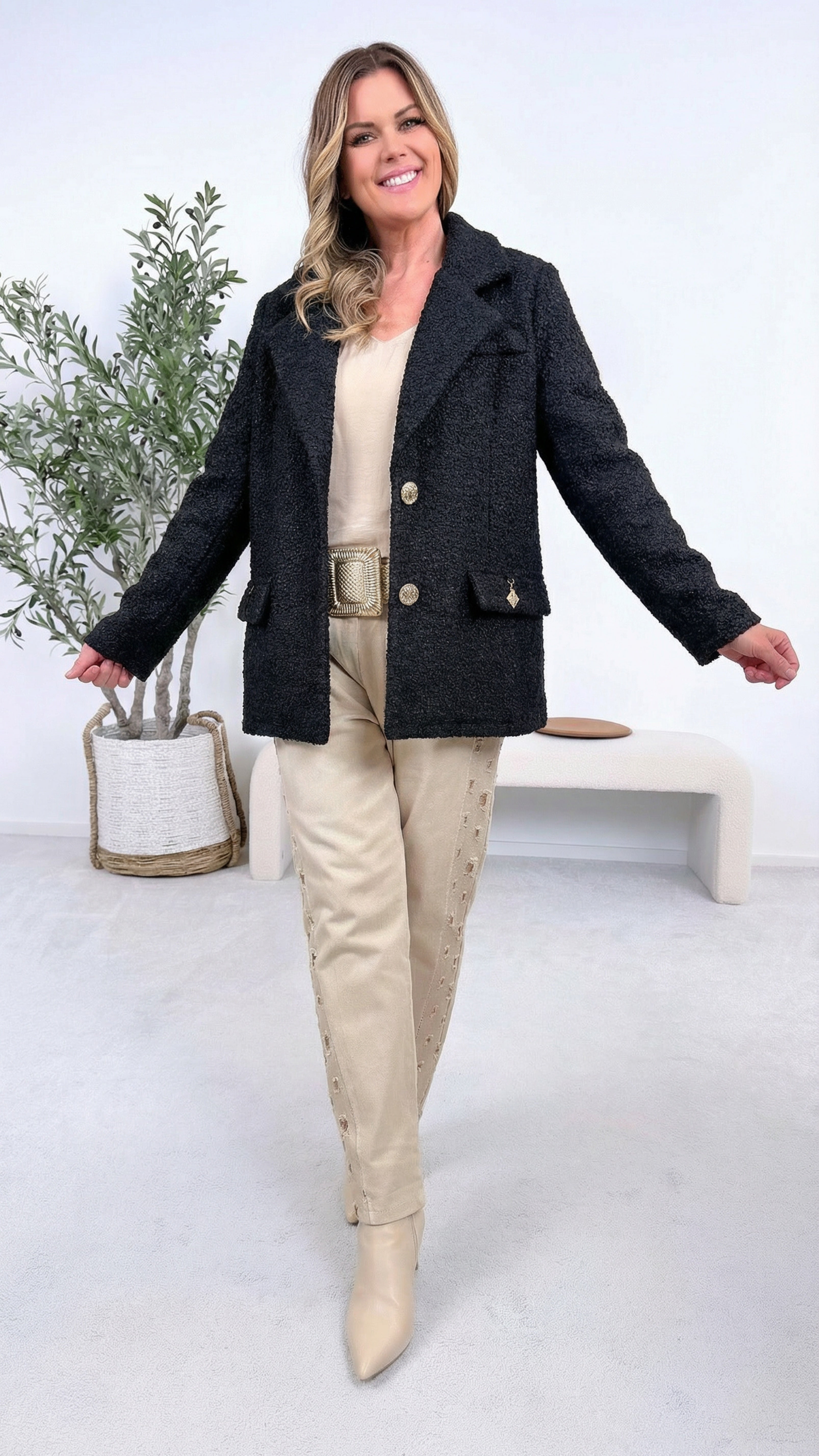 Bouclé Jacke Soft Ivory *Schwarz*