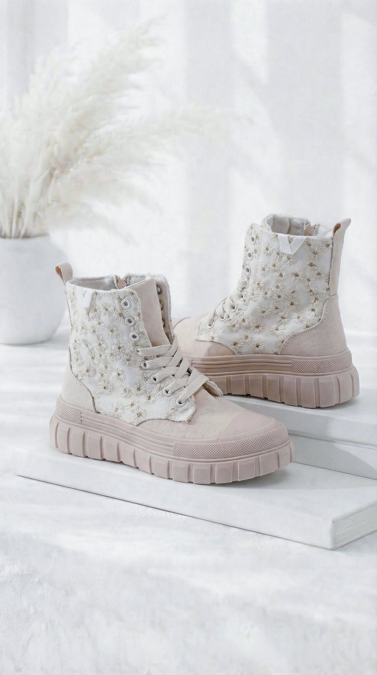 High Sneaker Blossom Rebel *Beige*