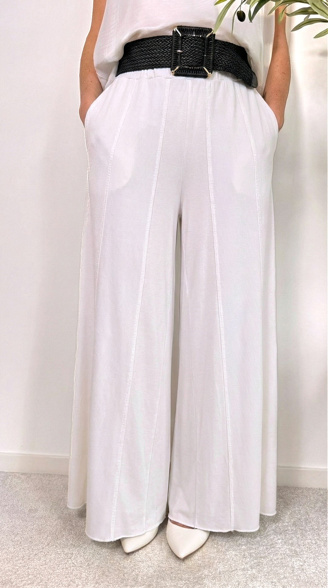 Weite Hose Light Move *Weiß*