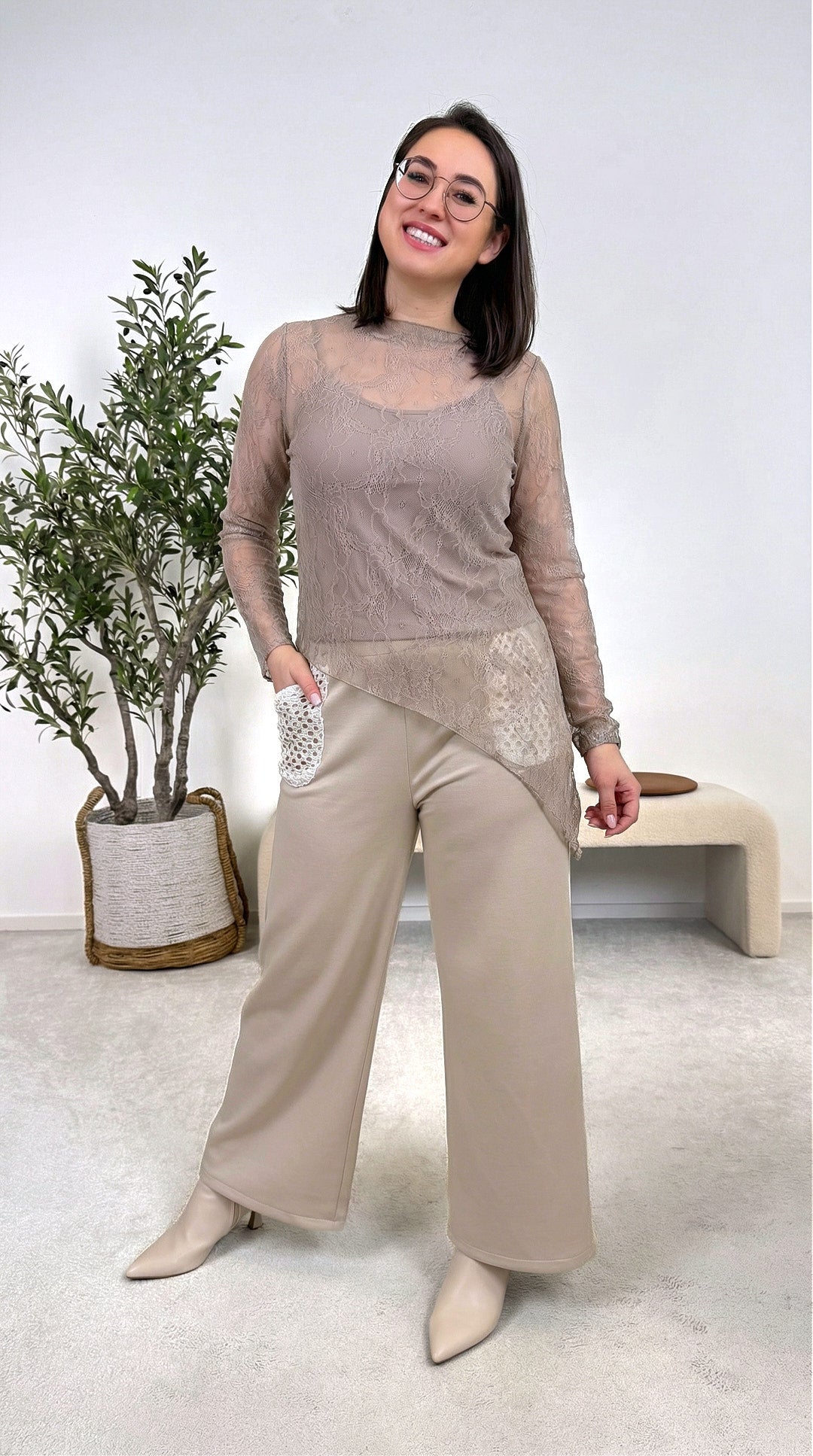 Spitzenshirt Lace Dream *Taupe*