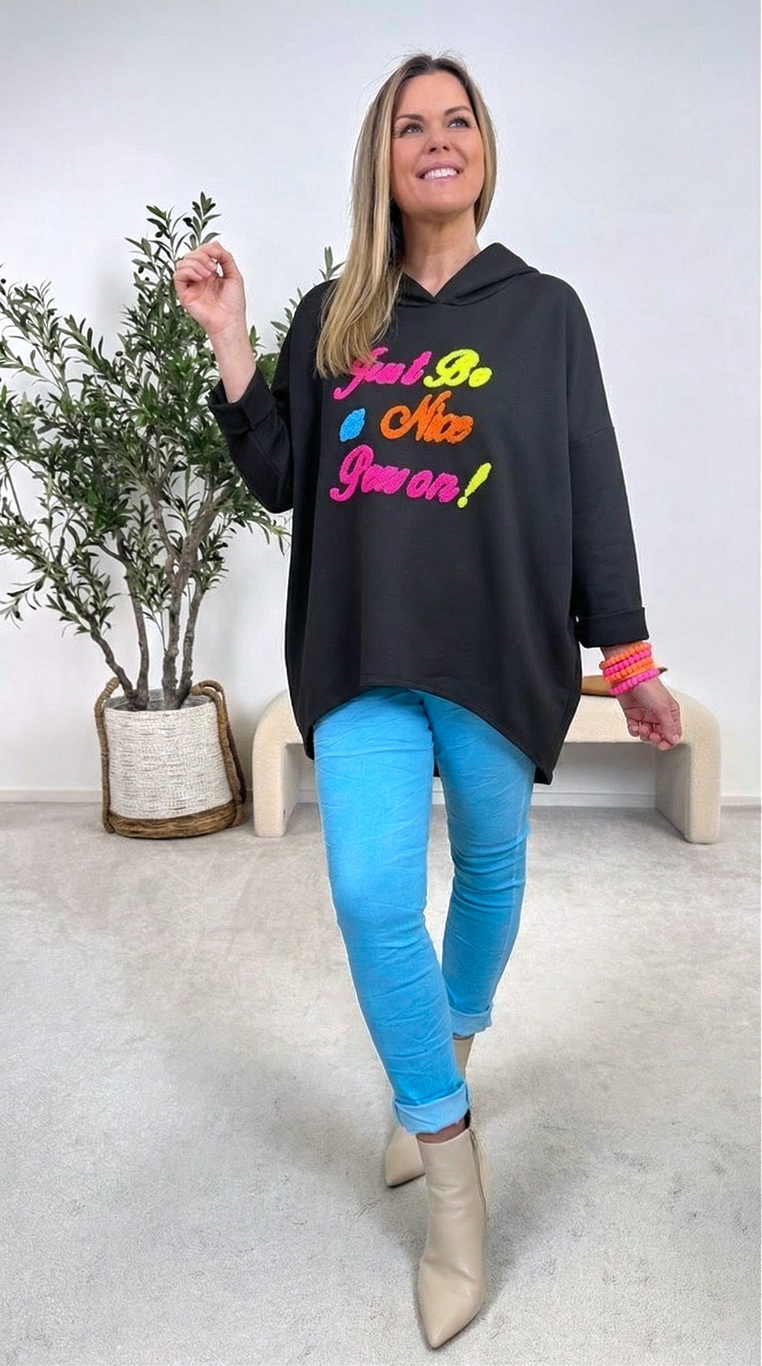 Hoodie Bold Soul *Schwarz*