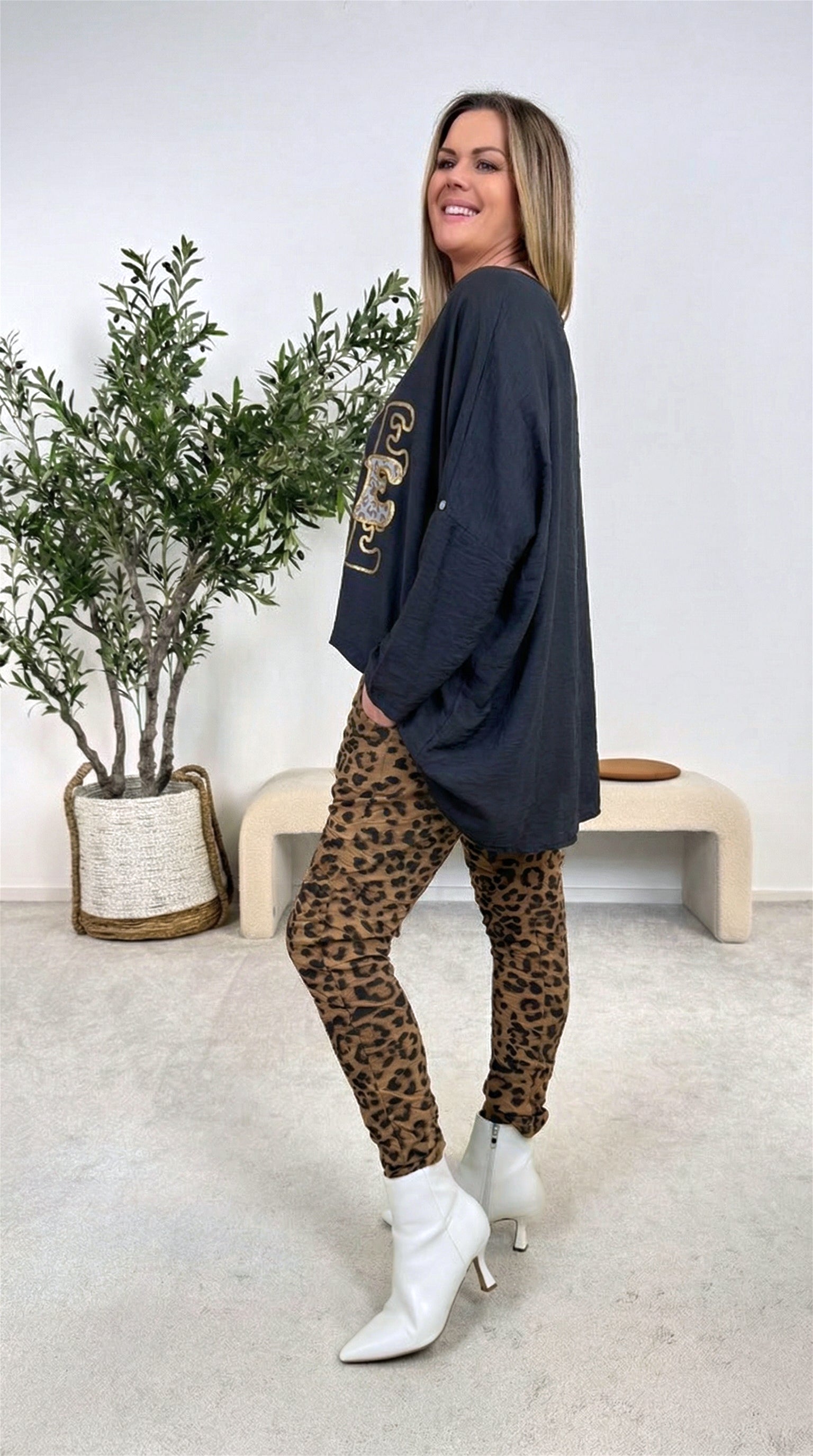 Blusenshirt Love Rules *Schwarz*