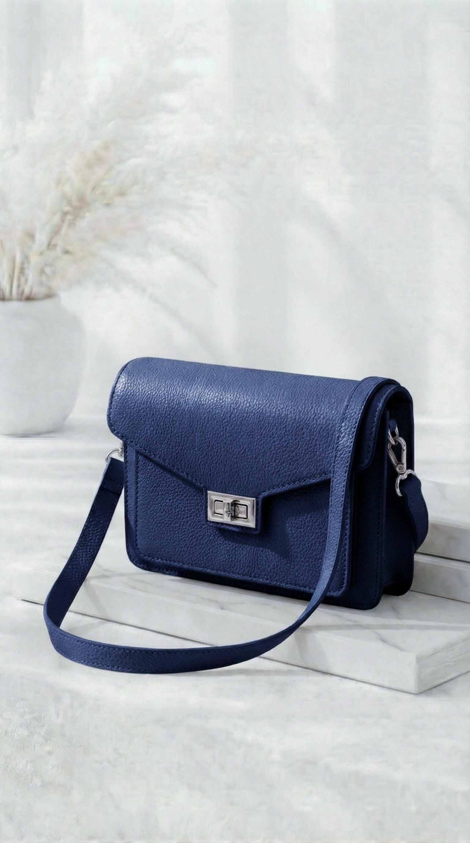 Kleine Tasche Chic Crossbody *Dunkelblau*