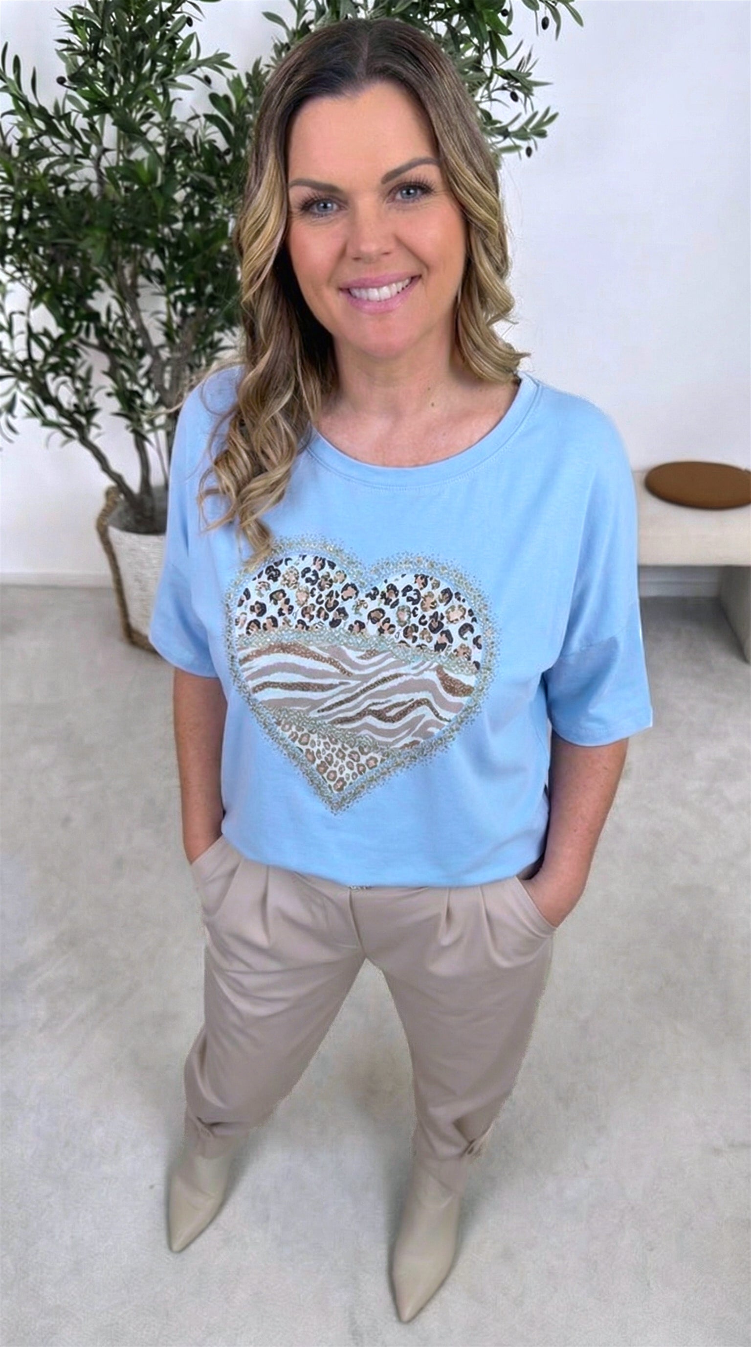 T-Shirt Untamed Heartbeat *Hellblau*