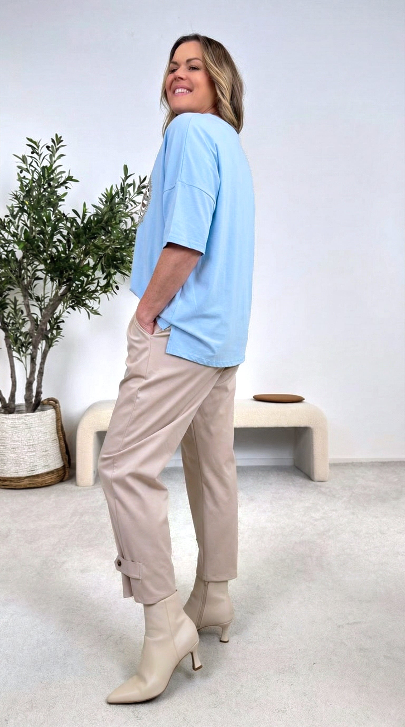 T-Shirt Untamed Heartbeat *Hellblau*