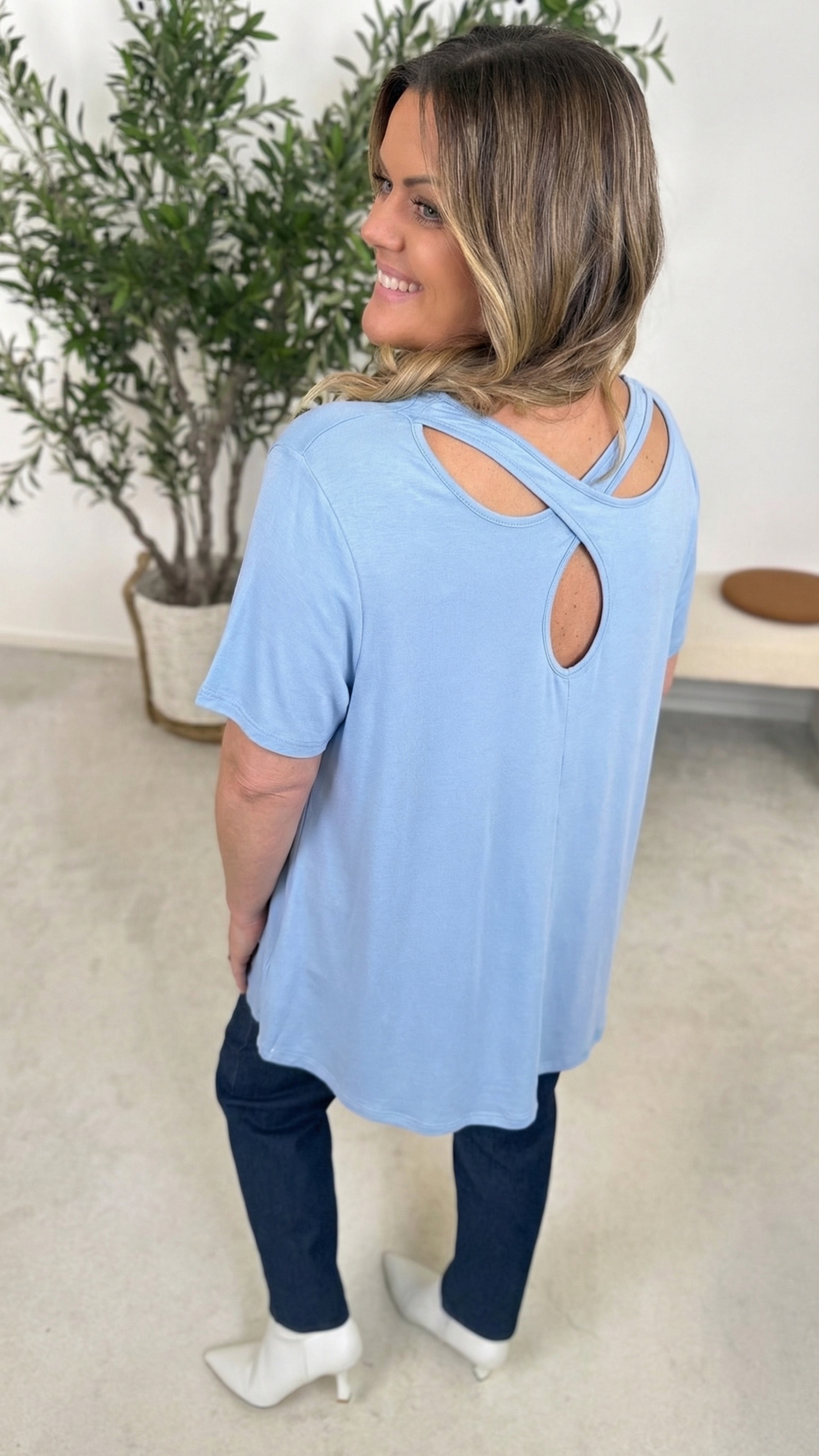 T-Shirt Crossed Love *Hellblau*