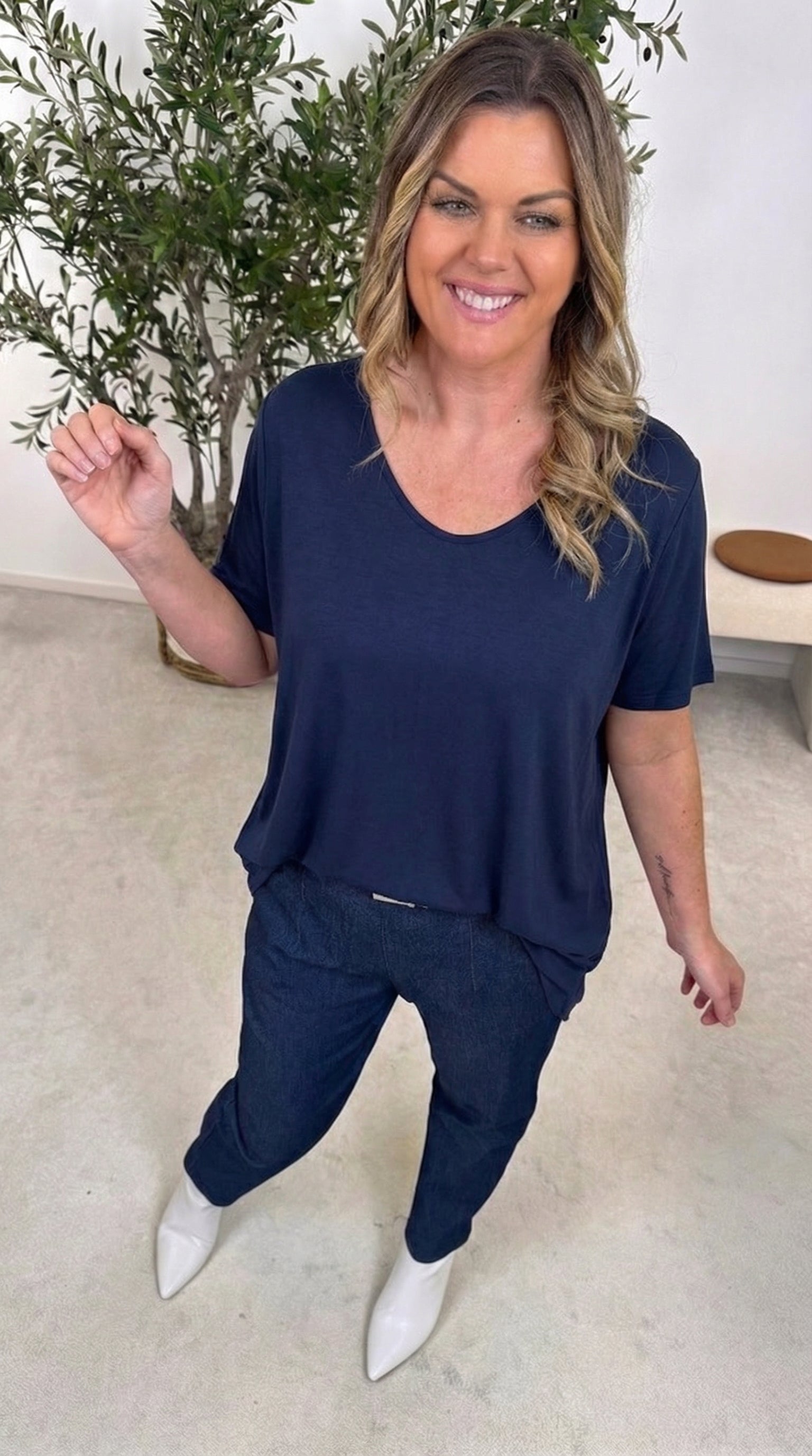 T-Shirt Crossed Love *Dunkelblau*