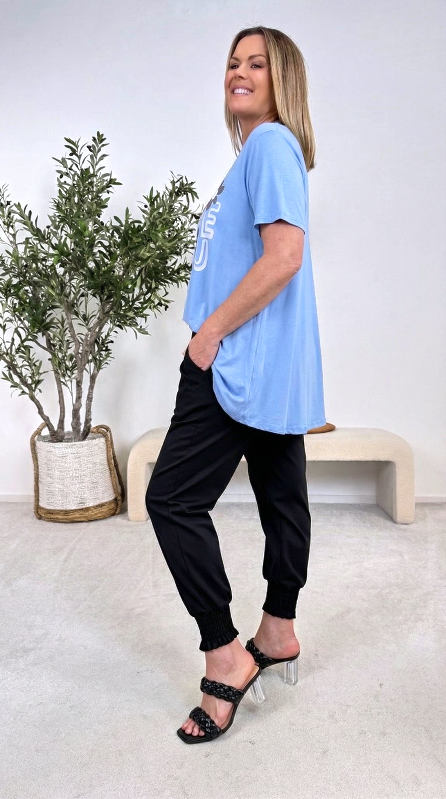 T-Shirt Lovely Day *Hellblau*