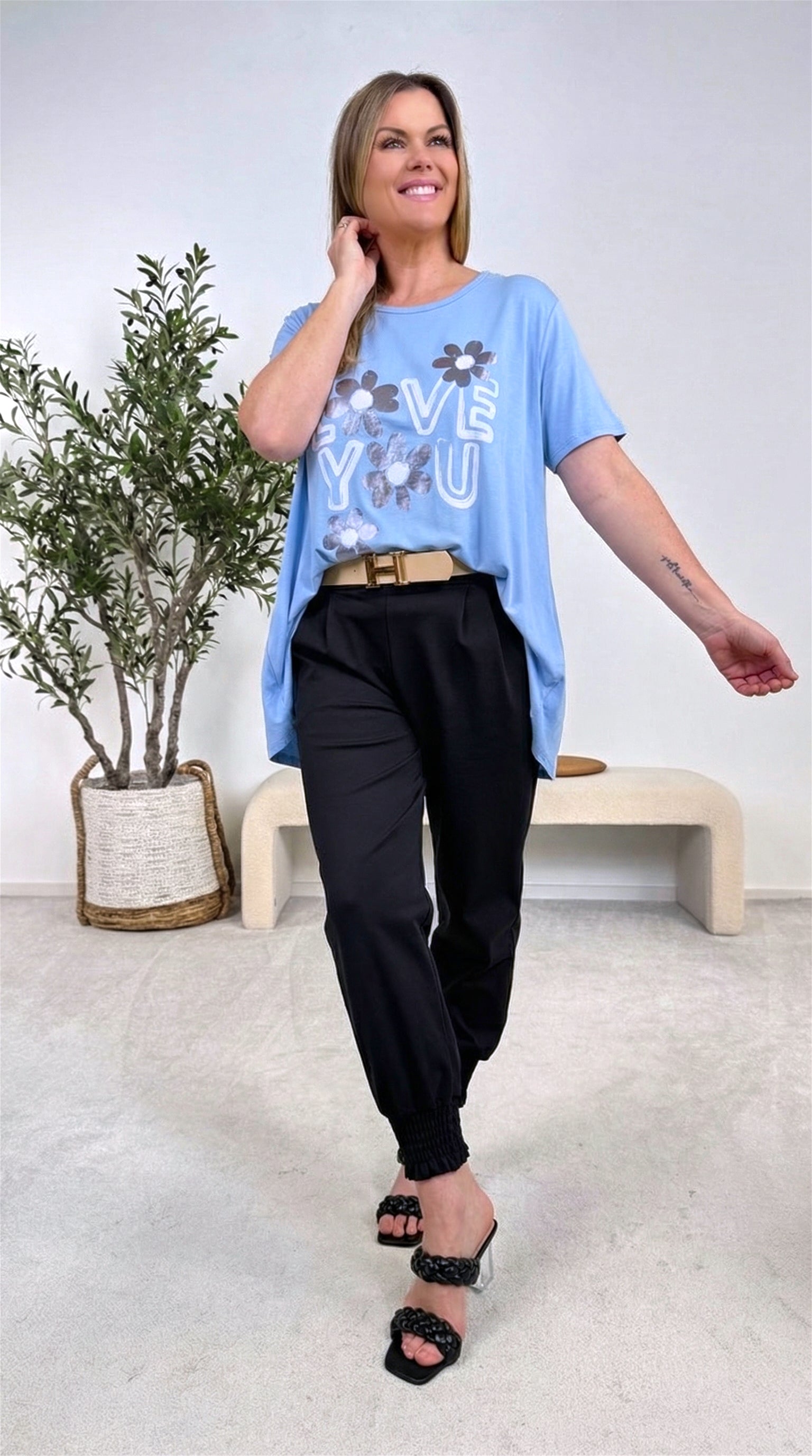 T-Shirt Lovely Day *Hellblau*