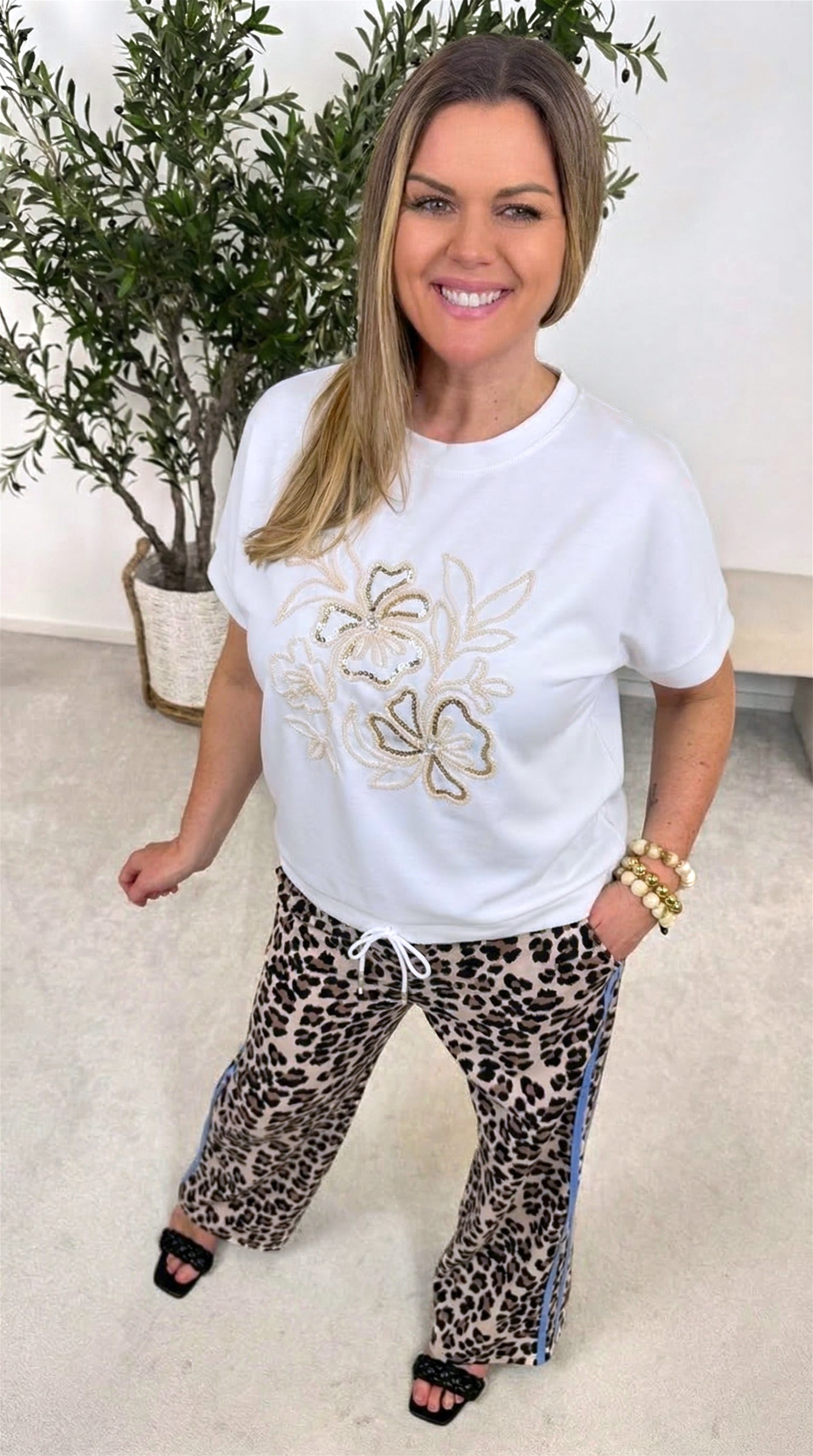 T-Shirt Elegant Blossom *Weiß*