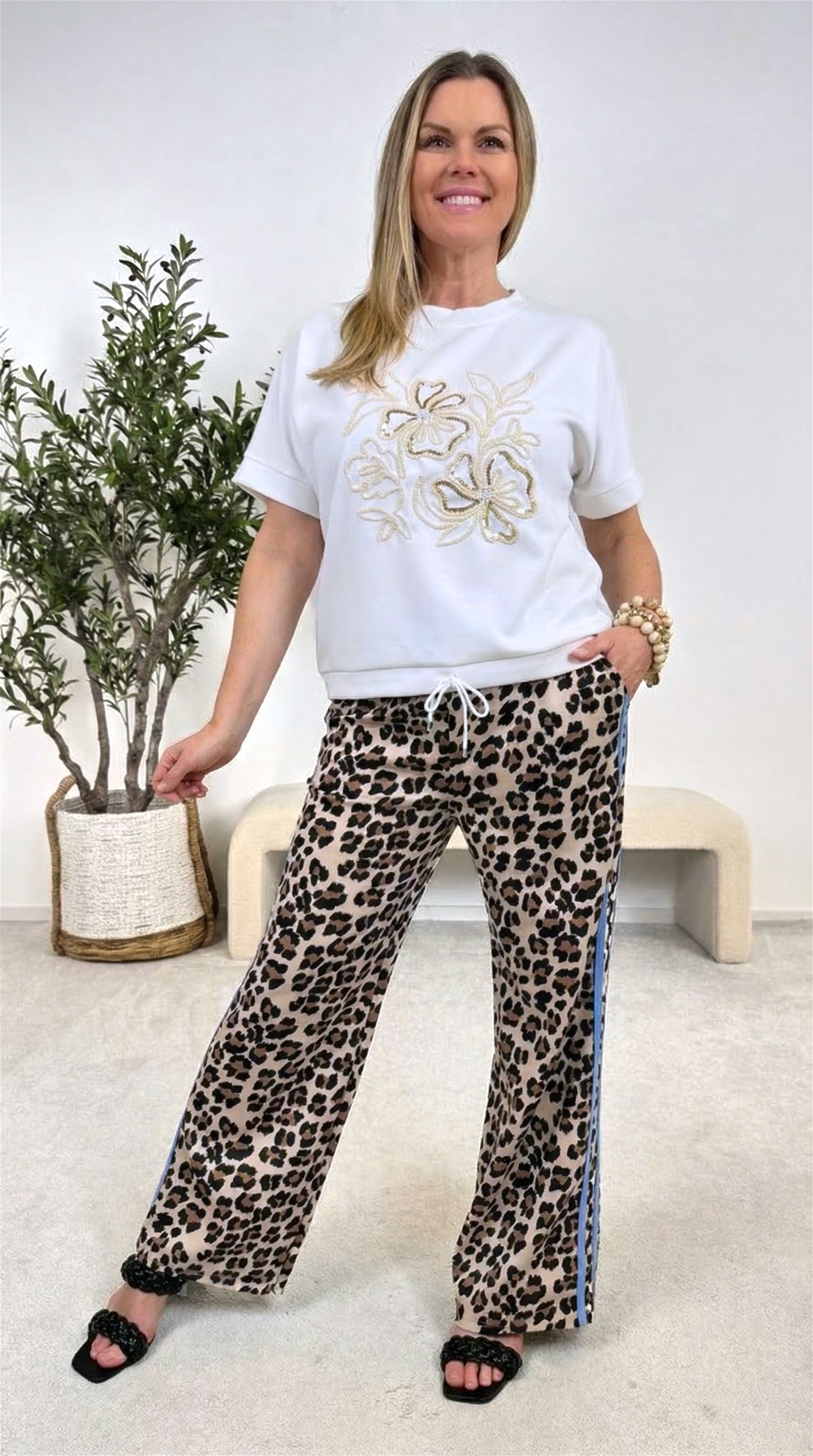 T-Shirt Elegant Blossom *Weiß*