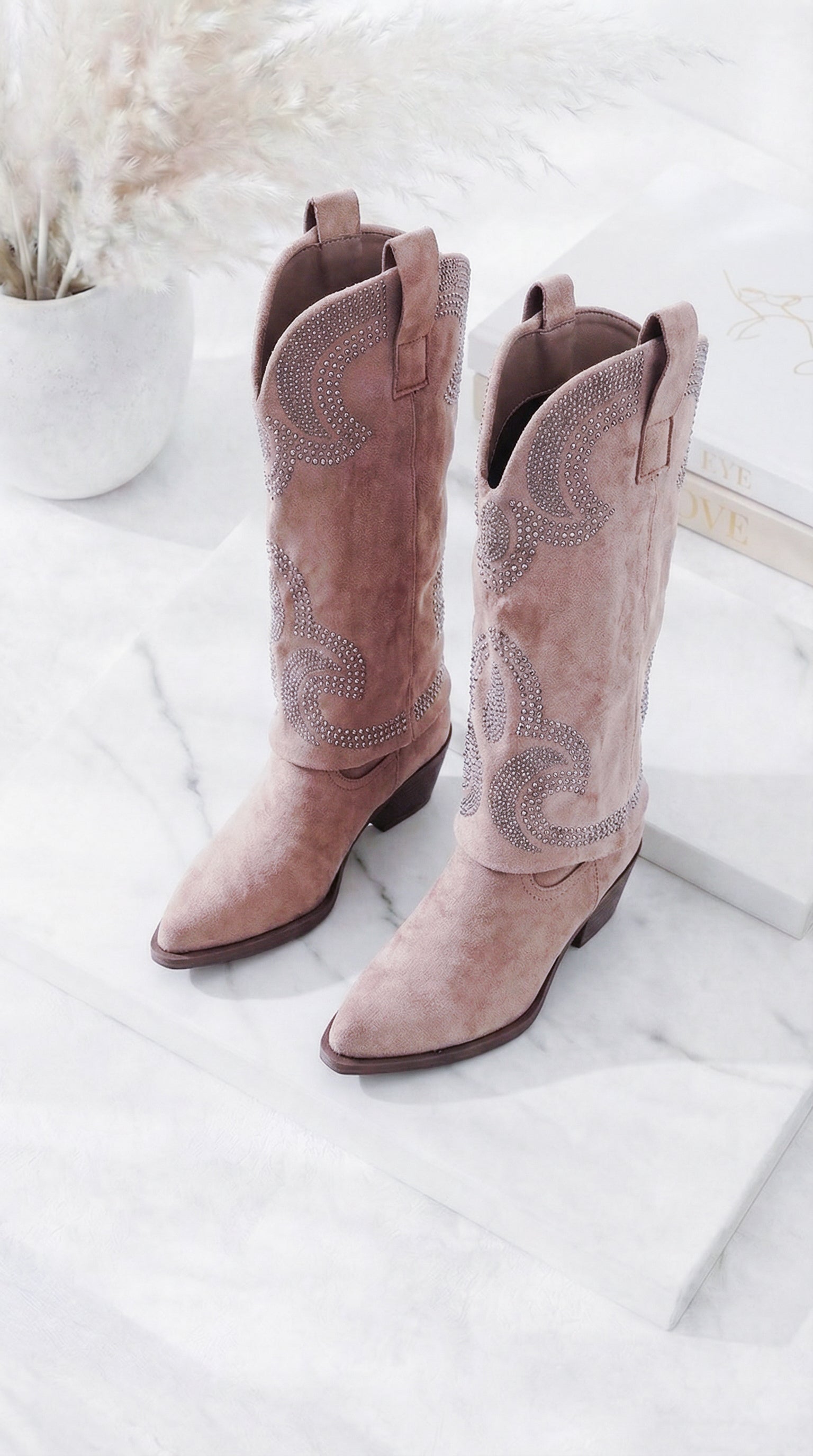 Boots Wild Air