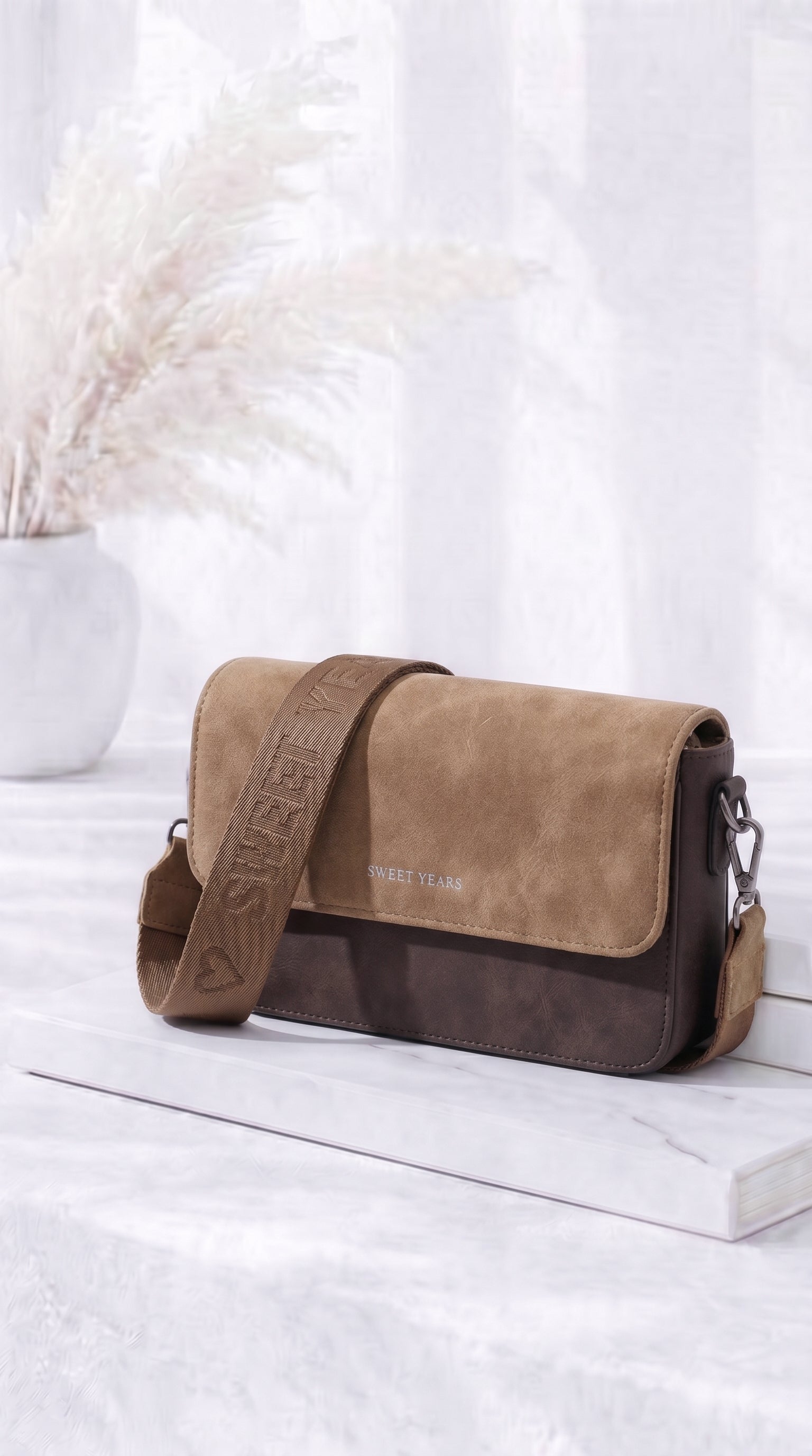 Kleine Umhängetasche Chic Avenue *Taupe*