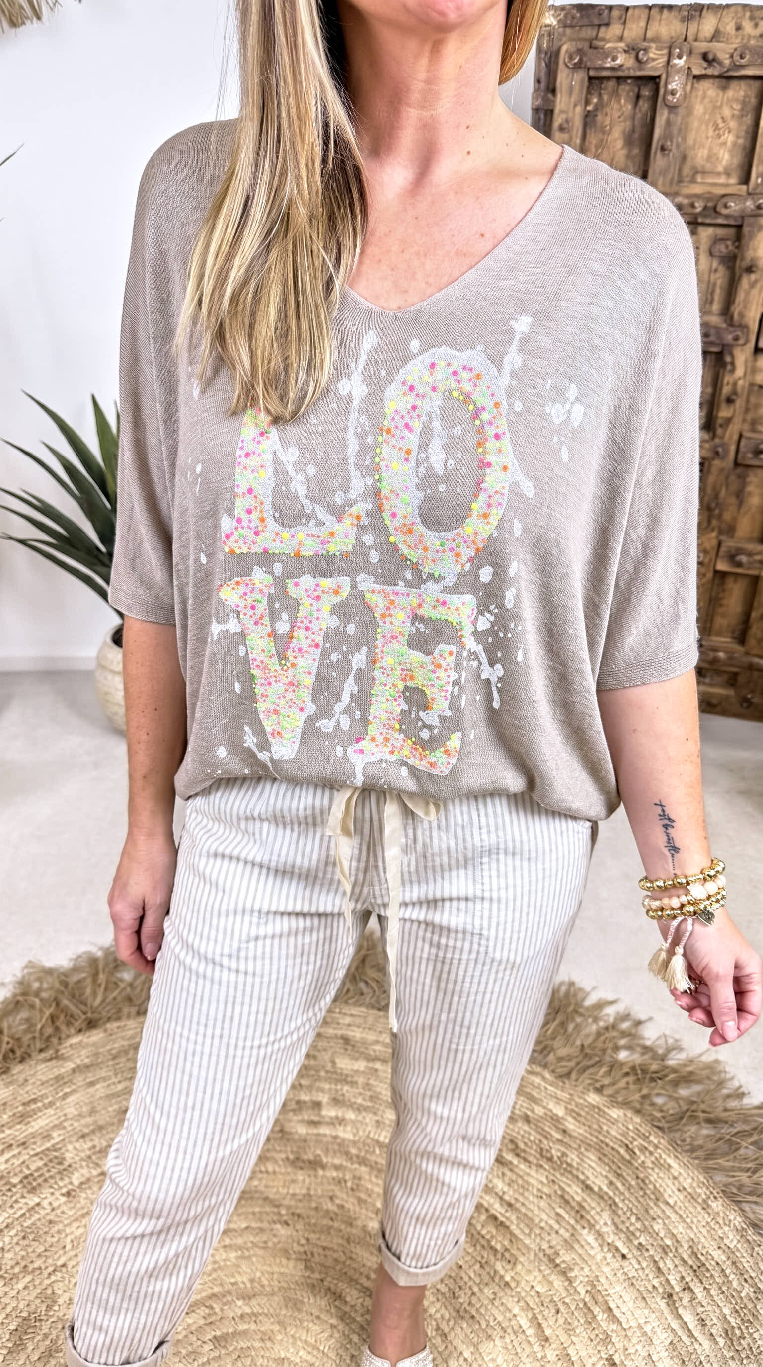 Strickshirt Neon Love *Beige*