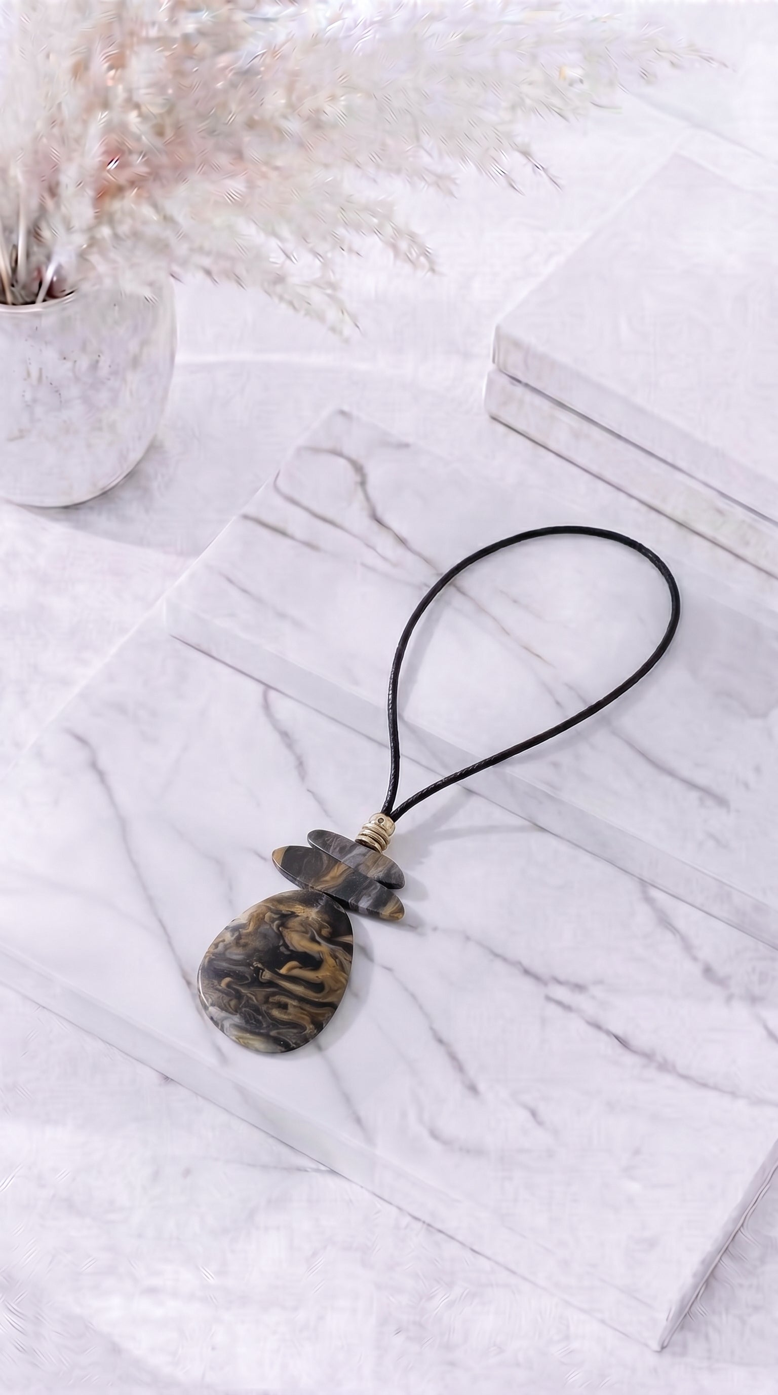 Lange Halskette Capri Marble *Schwarz*
