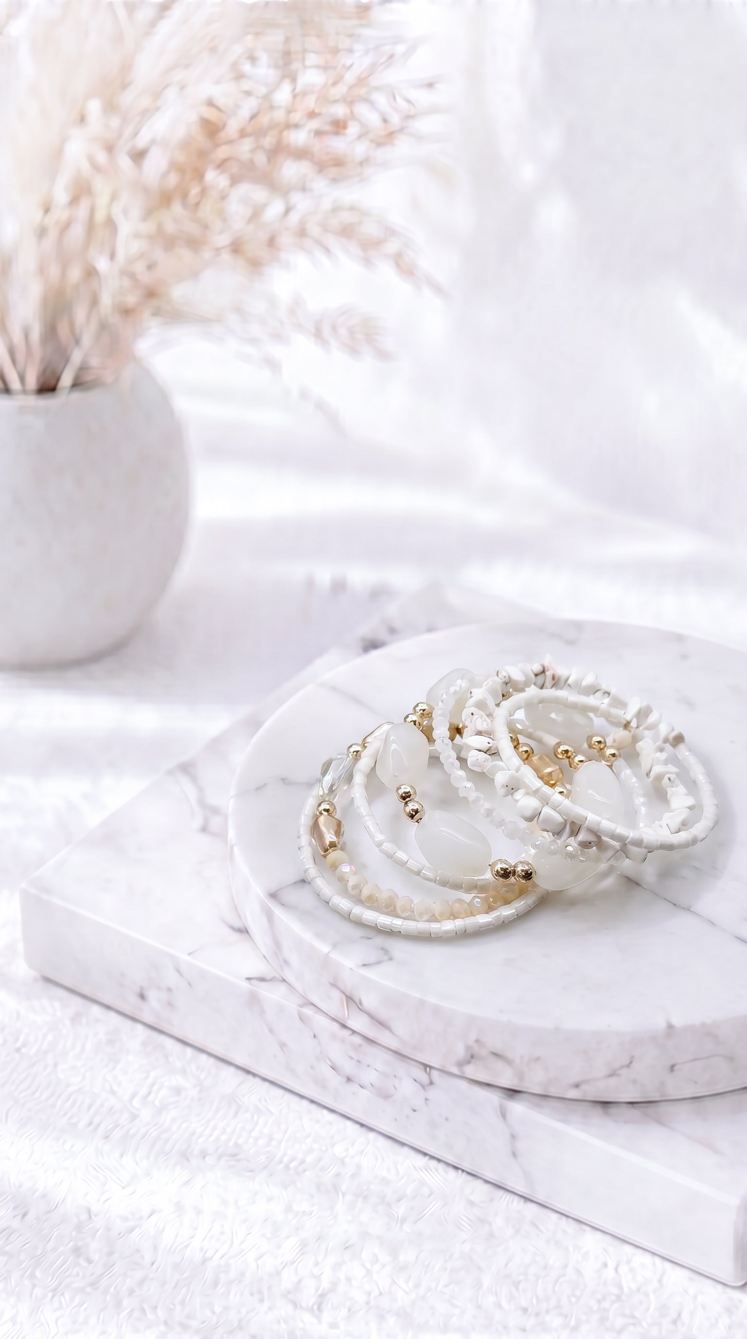 Armband White Boho Pearl
