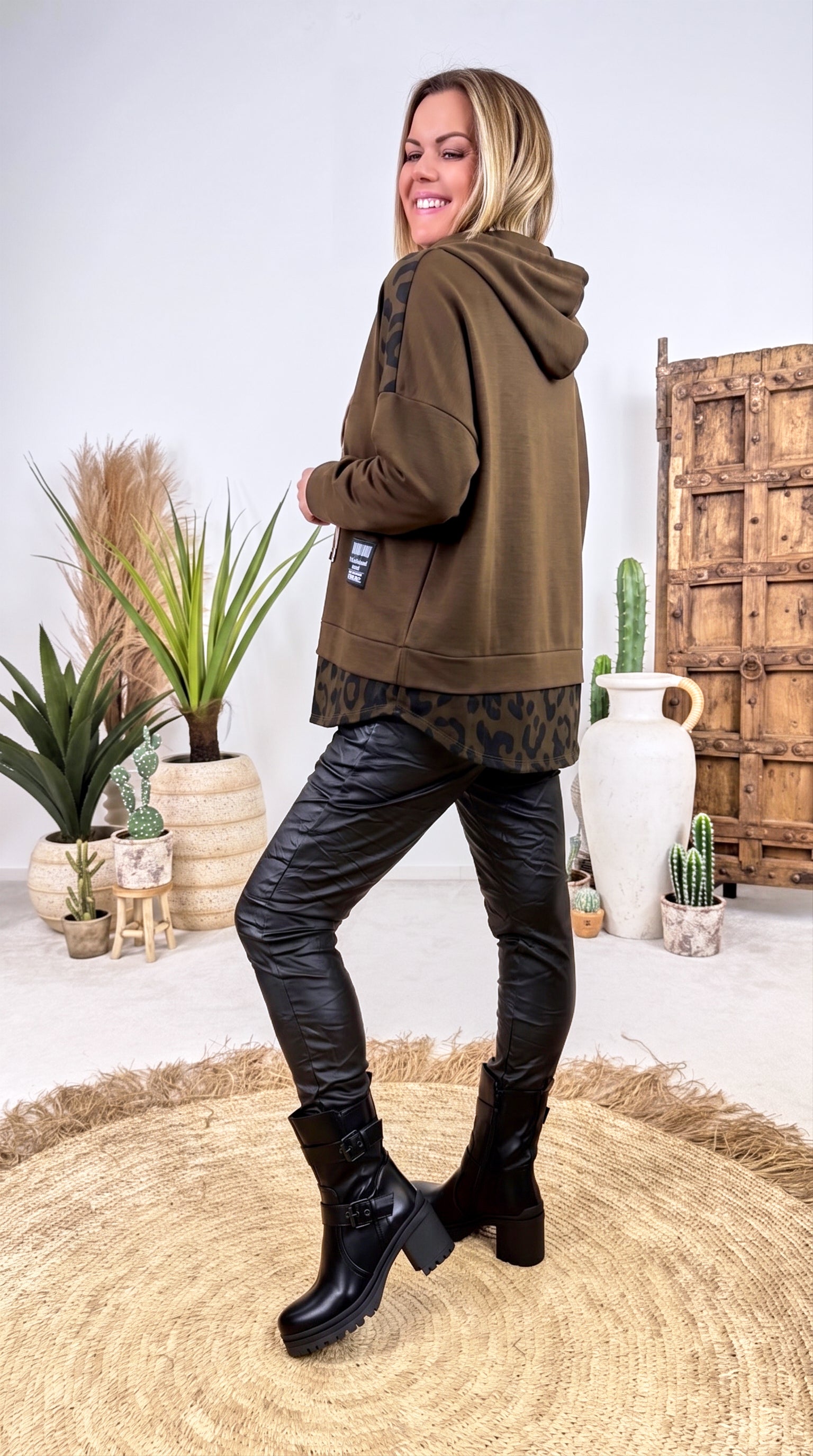 Hoodie Wild Backside *Schoko*