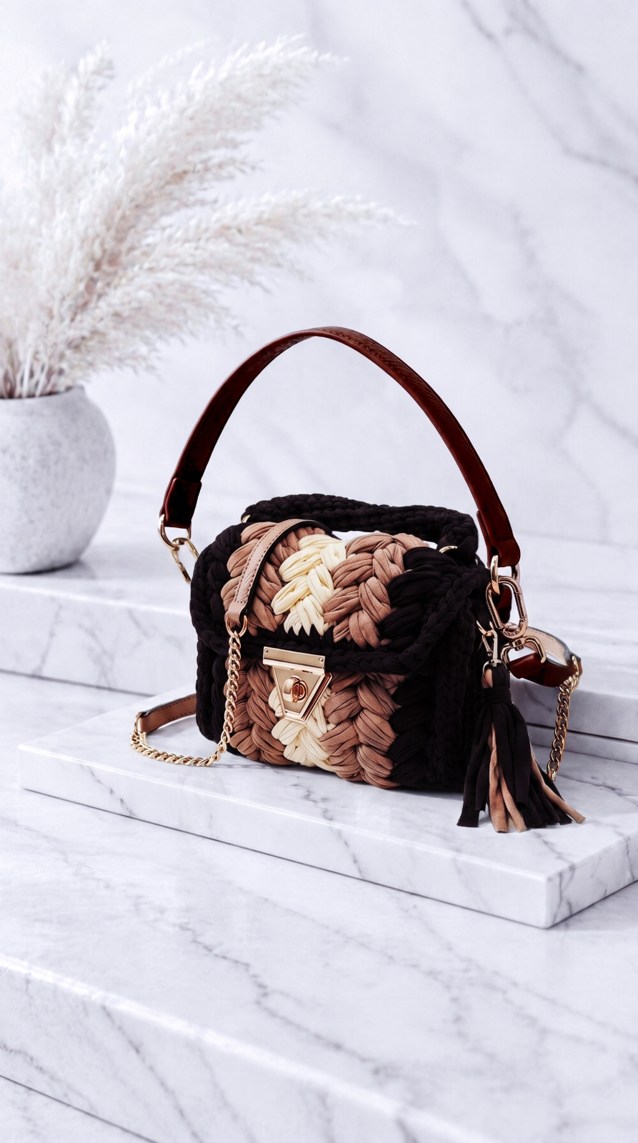 Kleine Handtasche La Diva *Schoko/Camel*