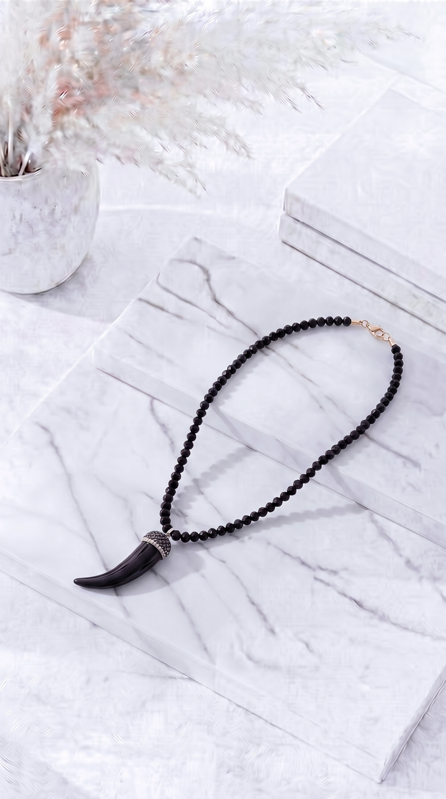 Lange Halskette Black Horn