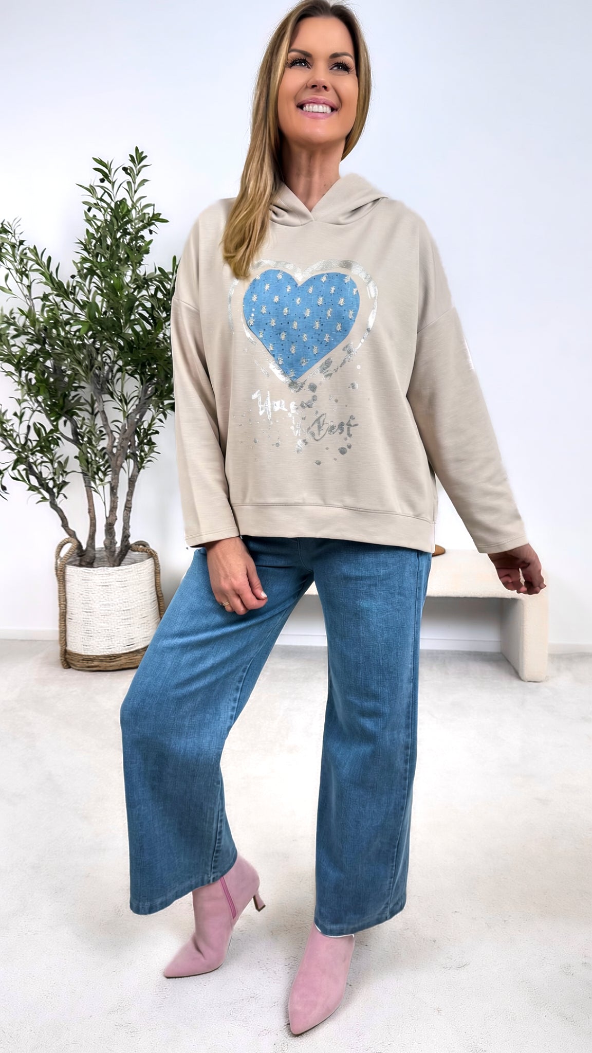 Hoodie Love Me Loud *Taupe*