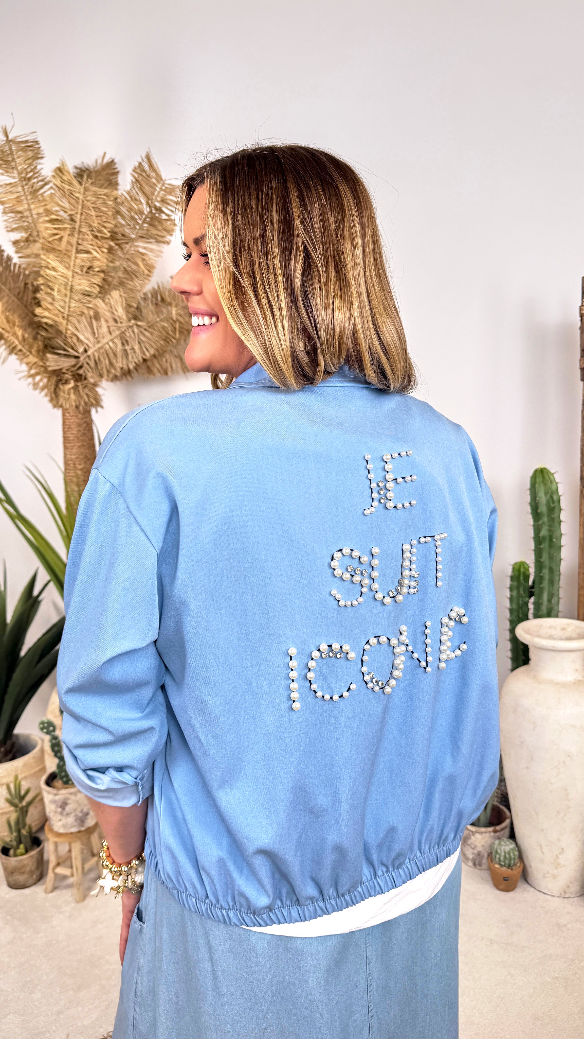 Kurze Jacke Boss With Sparkle *Hellblau*