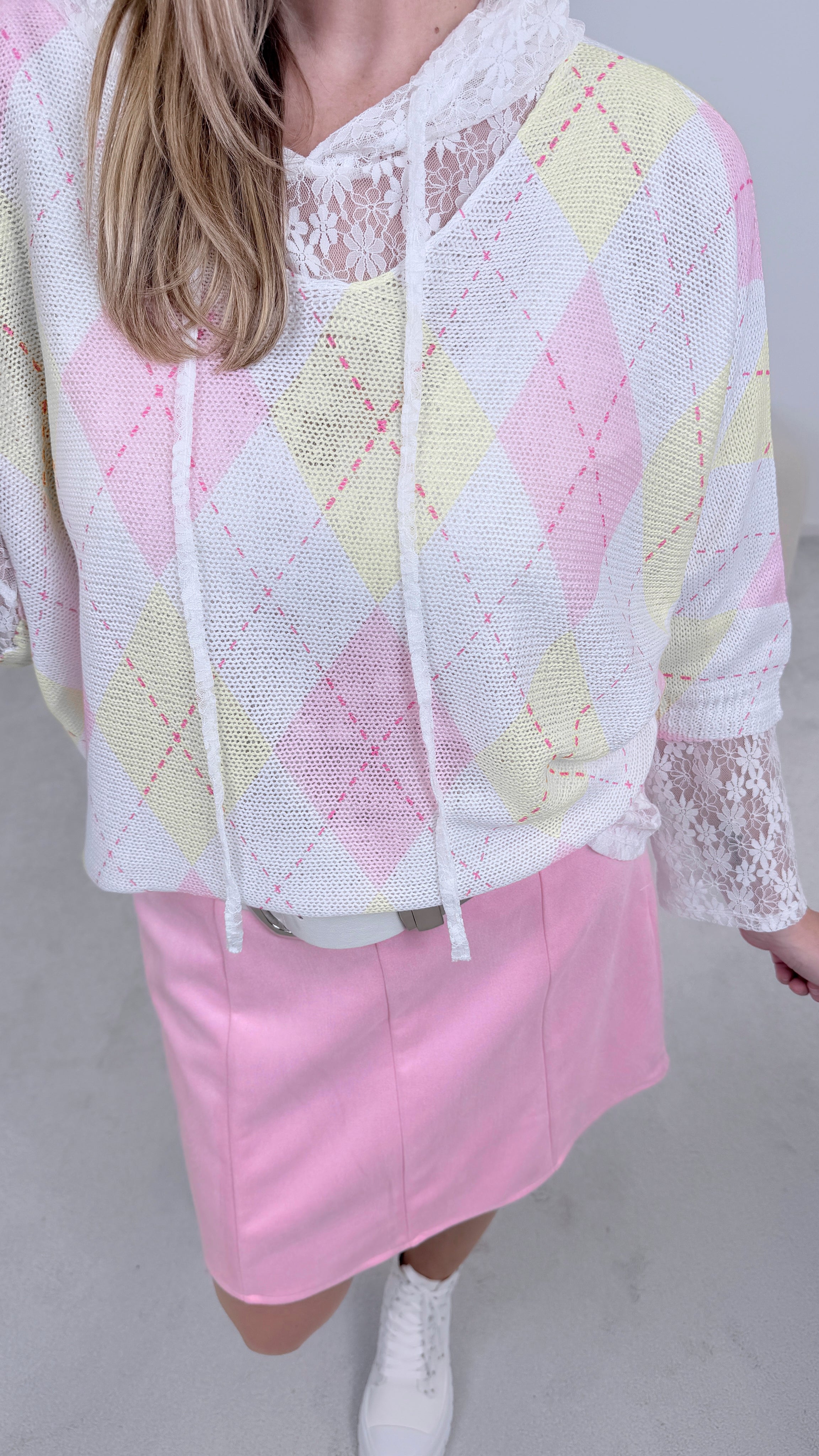 Strickshirt Love Detail