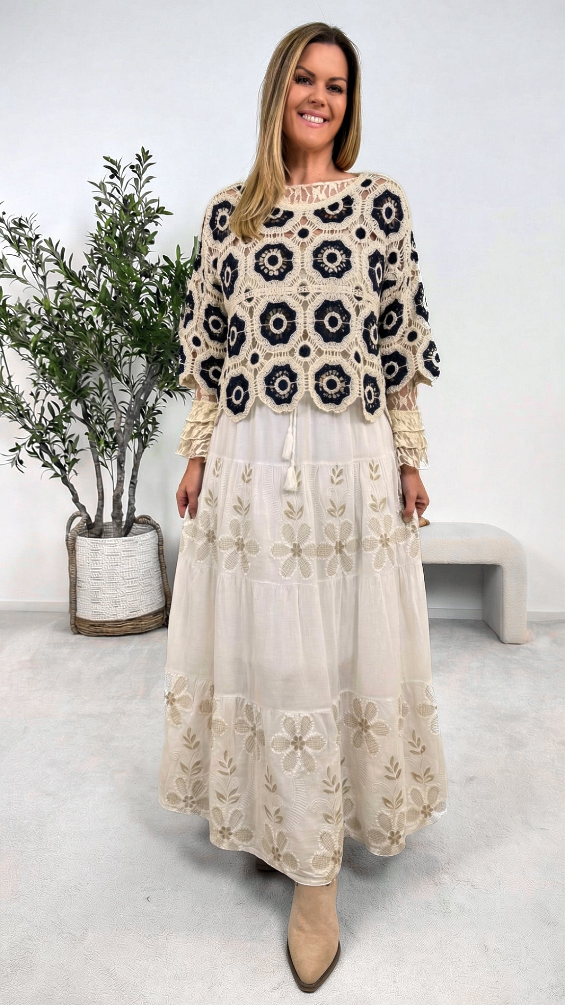 Häkelshirt Oasis Bloom *Dunkelblau*