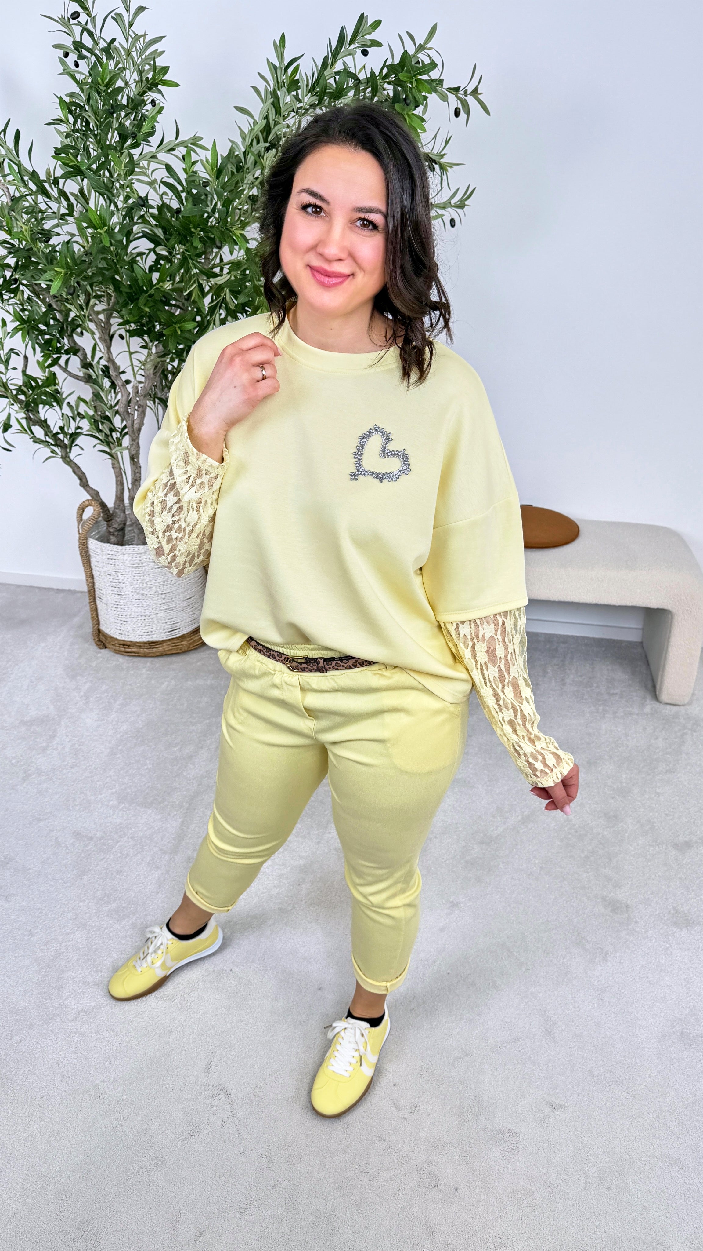 Sweatshirt Satin Heart *Gelb*