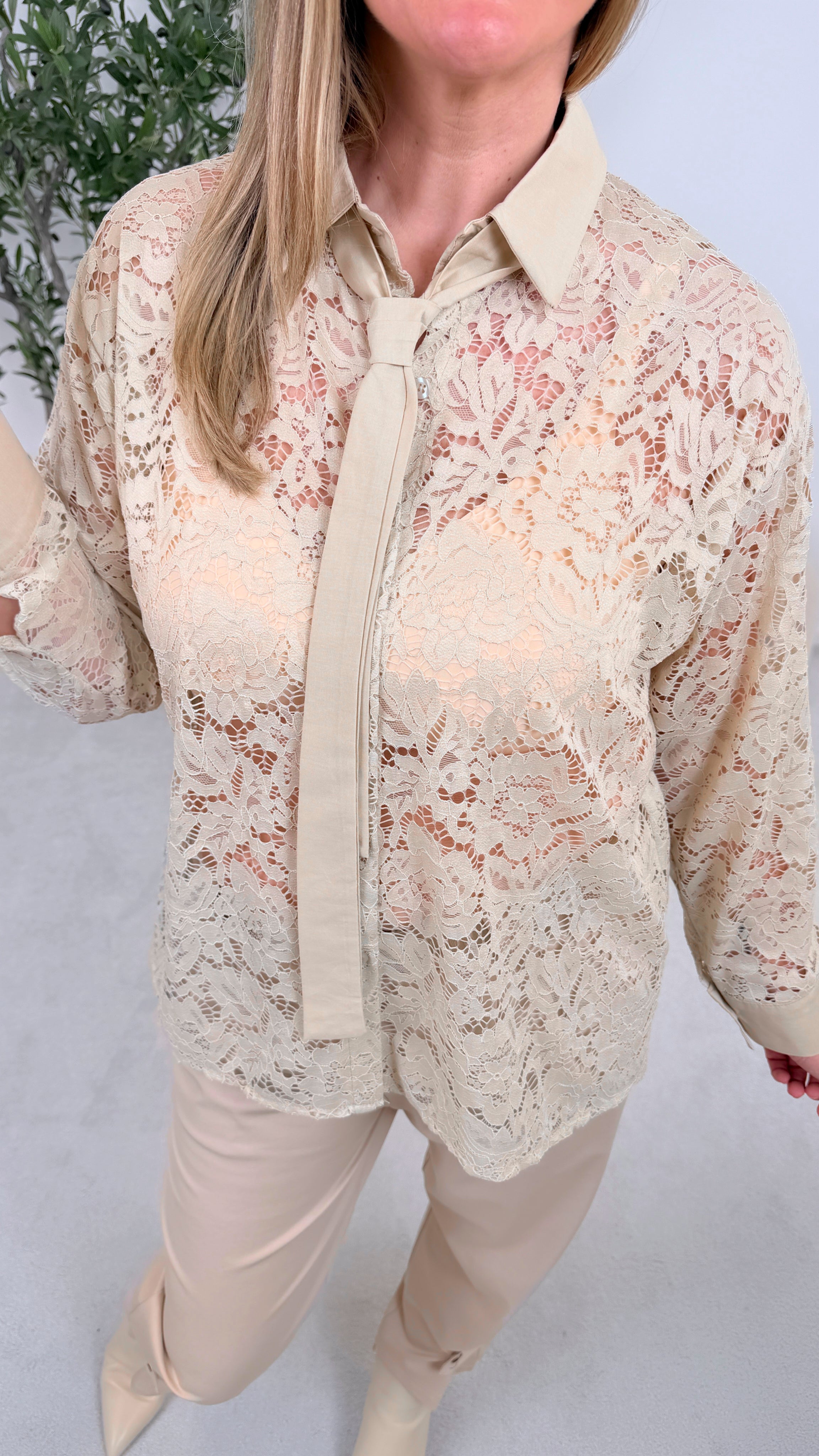 Spitzenbluse Delicate Muse *Beige*