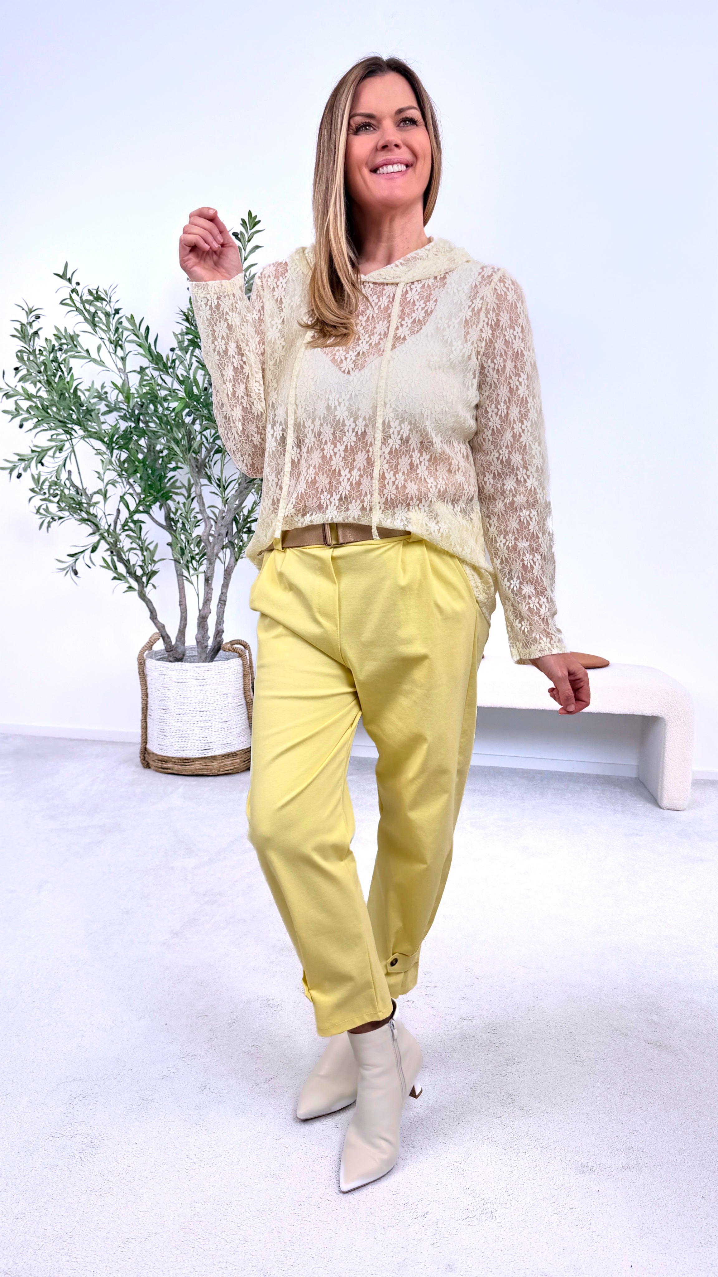 Spitzenshirt Timeless Beauty *Gelb*