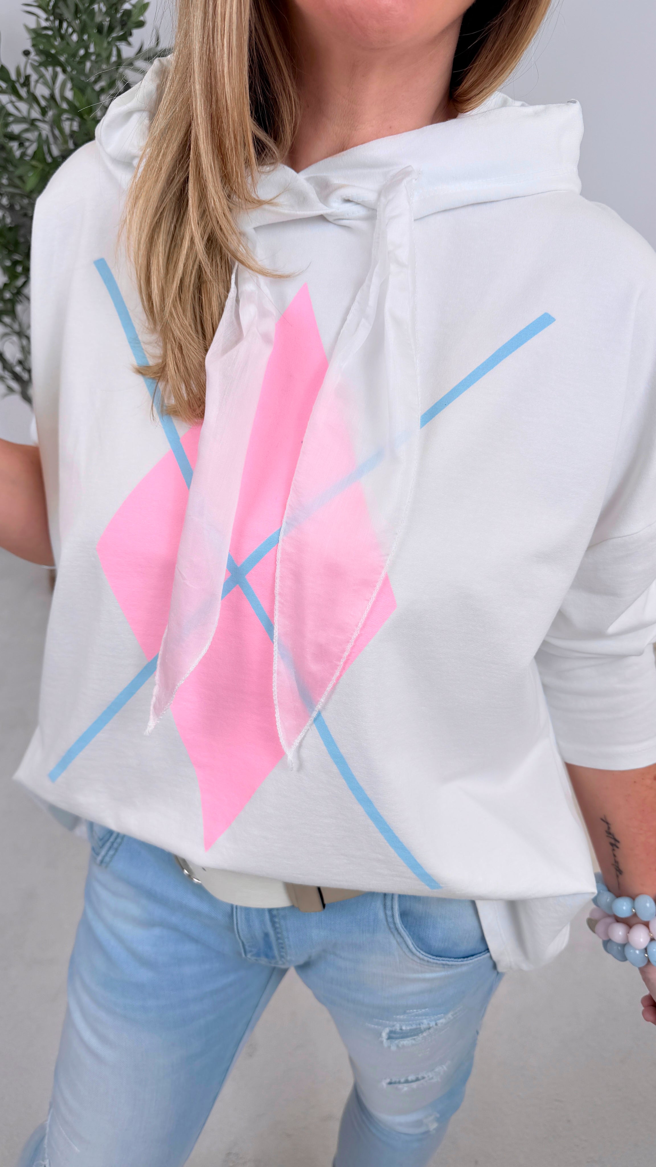 Hoodie Easy Graphic