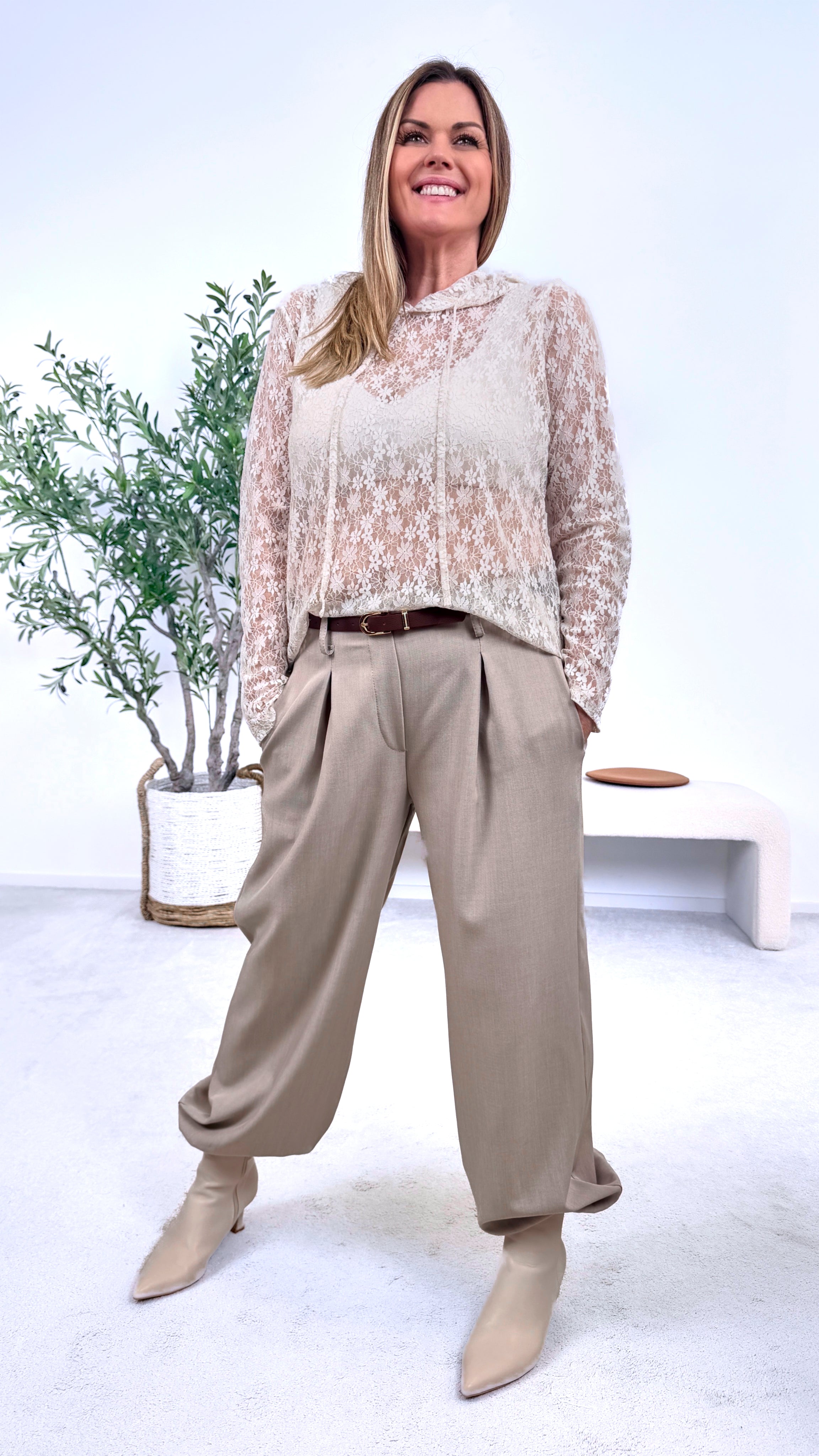 Spitzenshirt Timeless Beauty *Beige* (lieferbar ab 25.2.26)