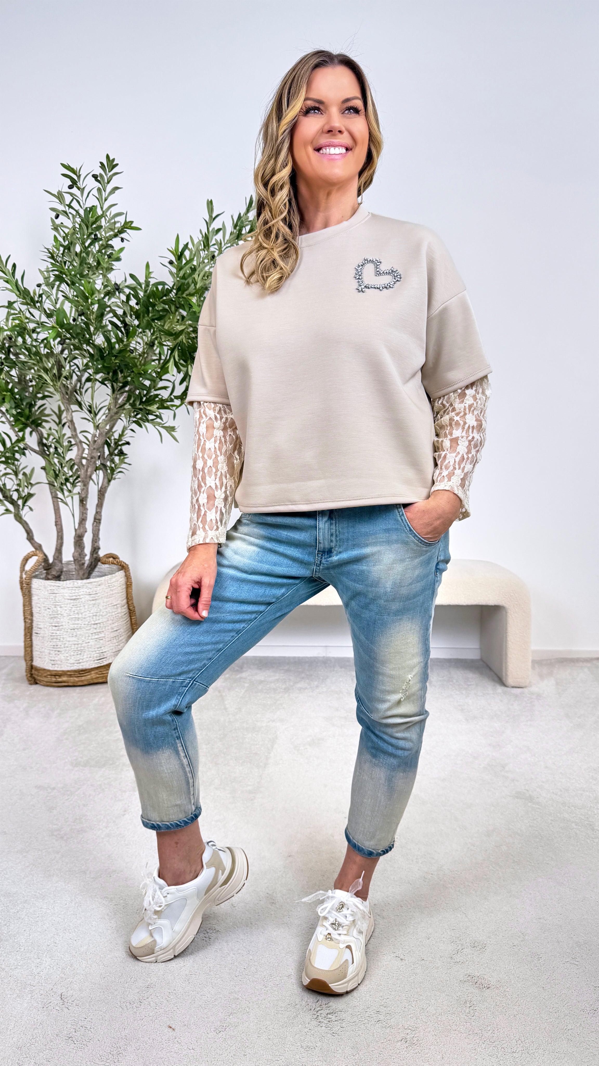 Sweatshirt Satin Heart *Beige*