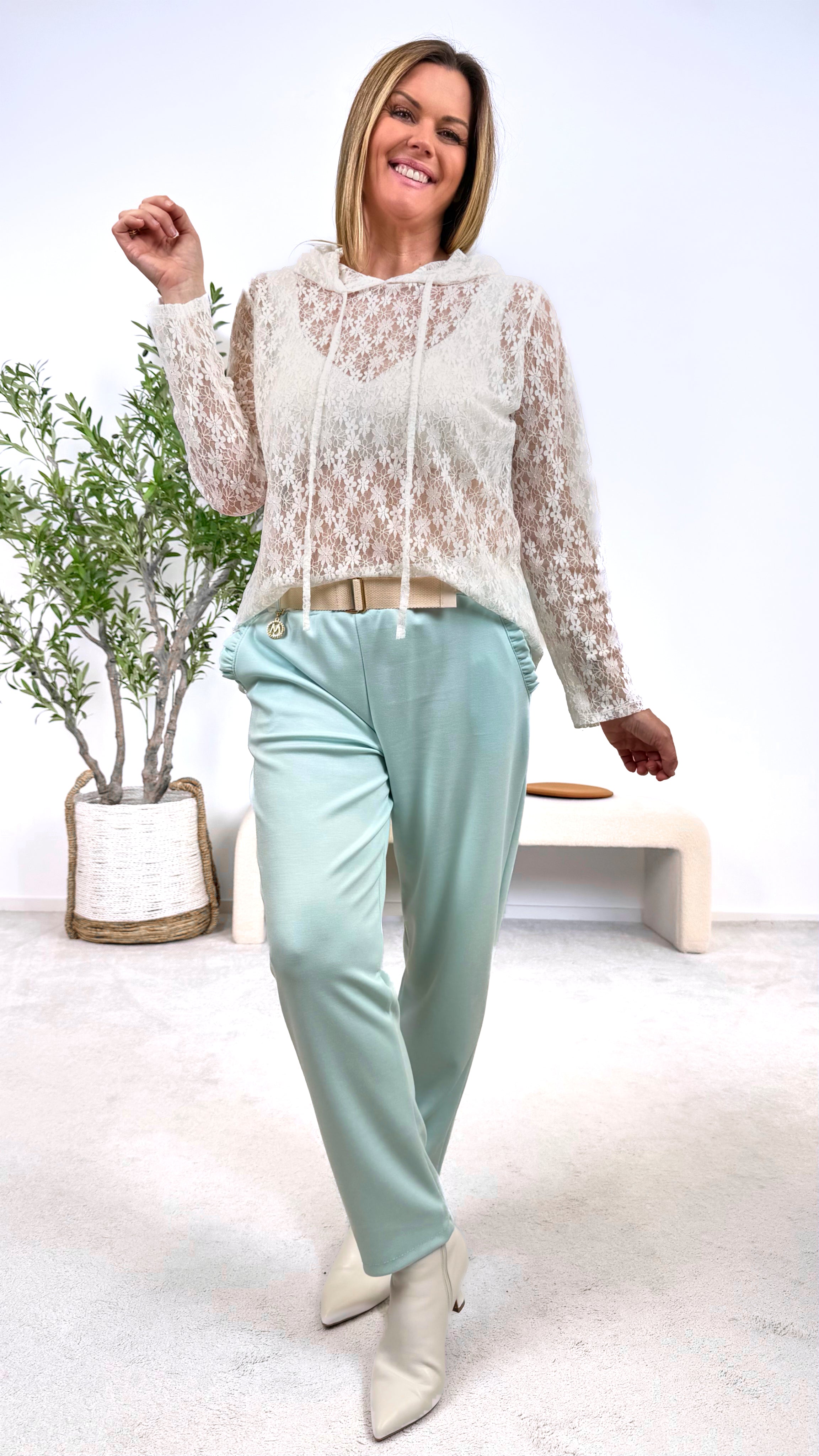 Spitzenshirt Timeless Beauty *Weiß*