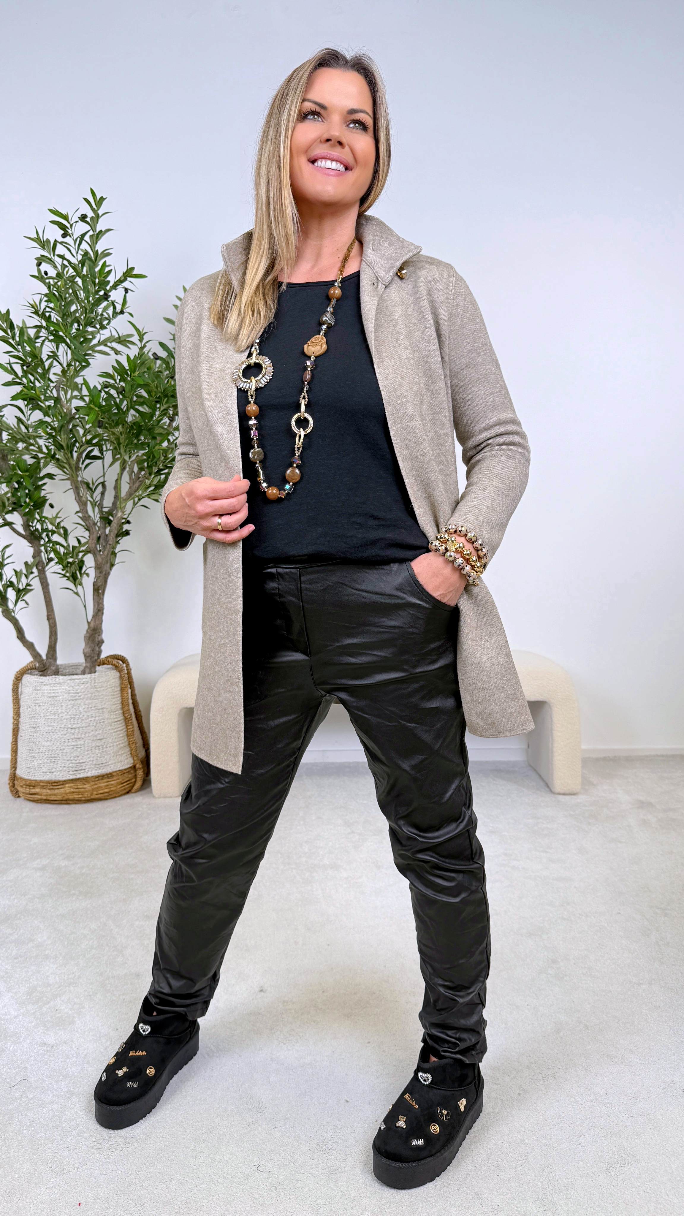 Strickjacke Royal Drape (7 Farben)