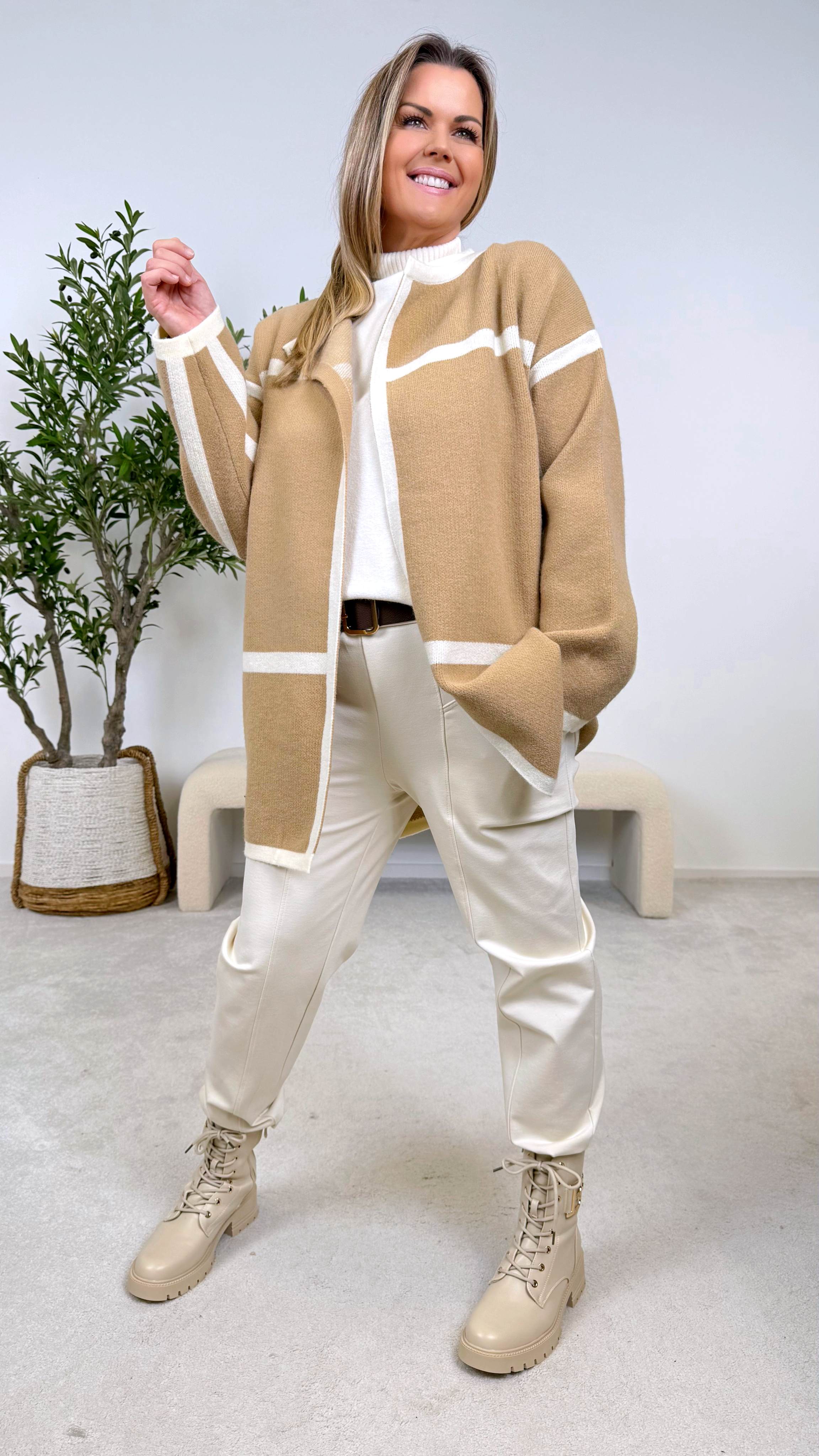 Strickjacke City Lines *Camel*