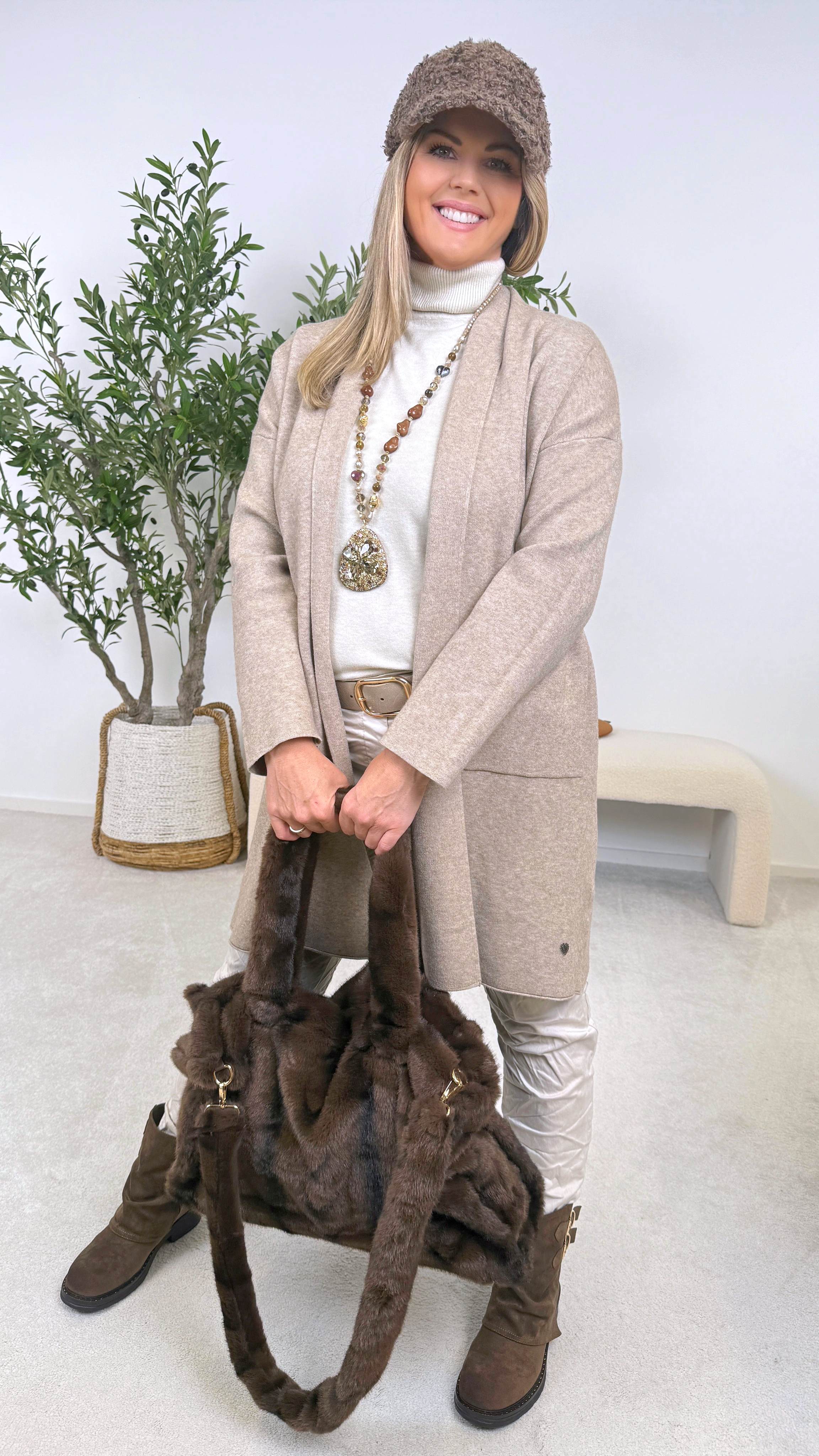 Strickjacke Frosty Glow *Taupe*